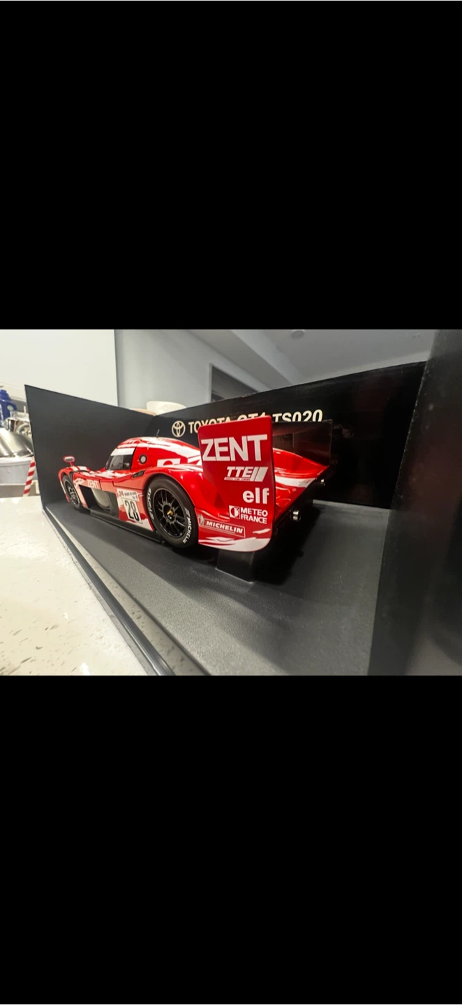 AUTOart 1998 #28 Toyota GT1 TS020 Le Mans 24 Hours - photo 5