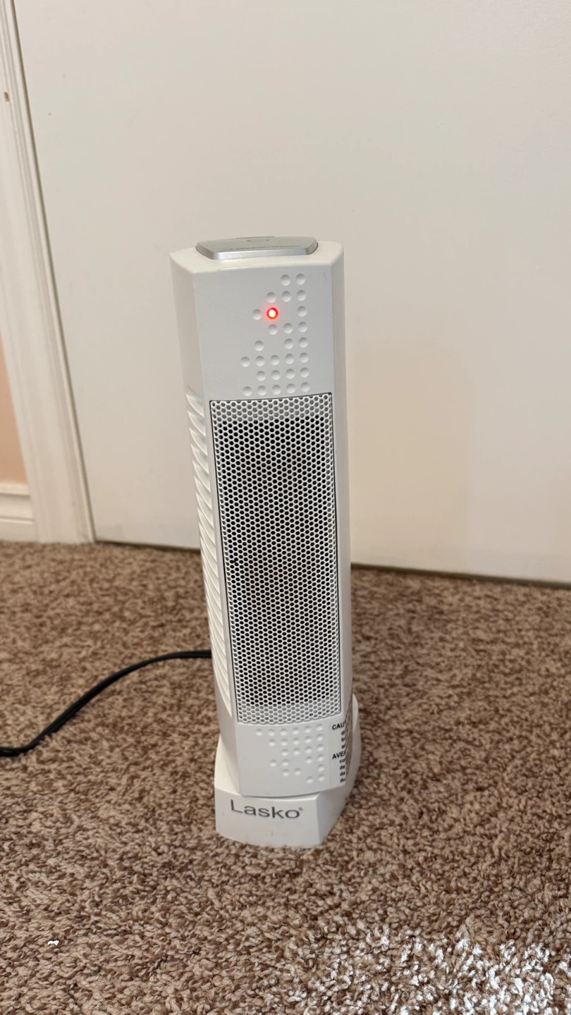Lasko White Tower Heater
