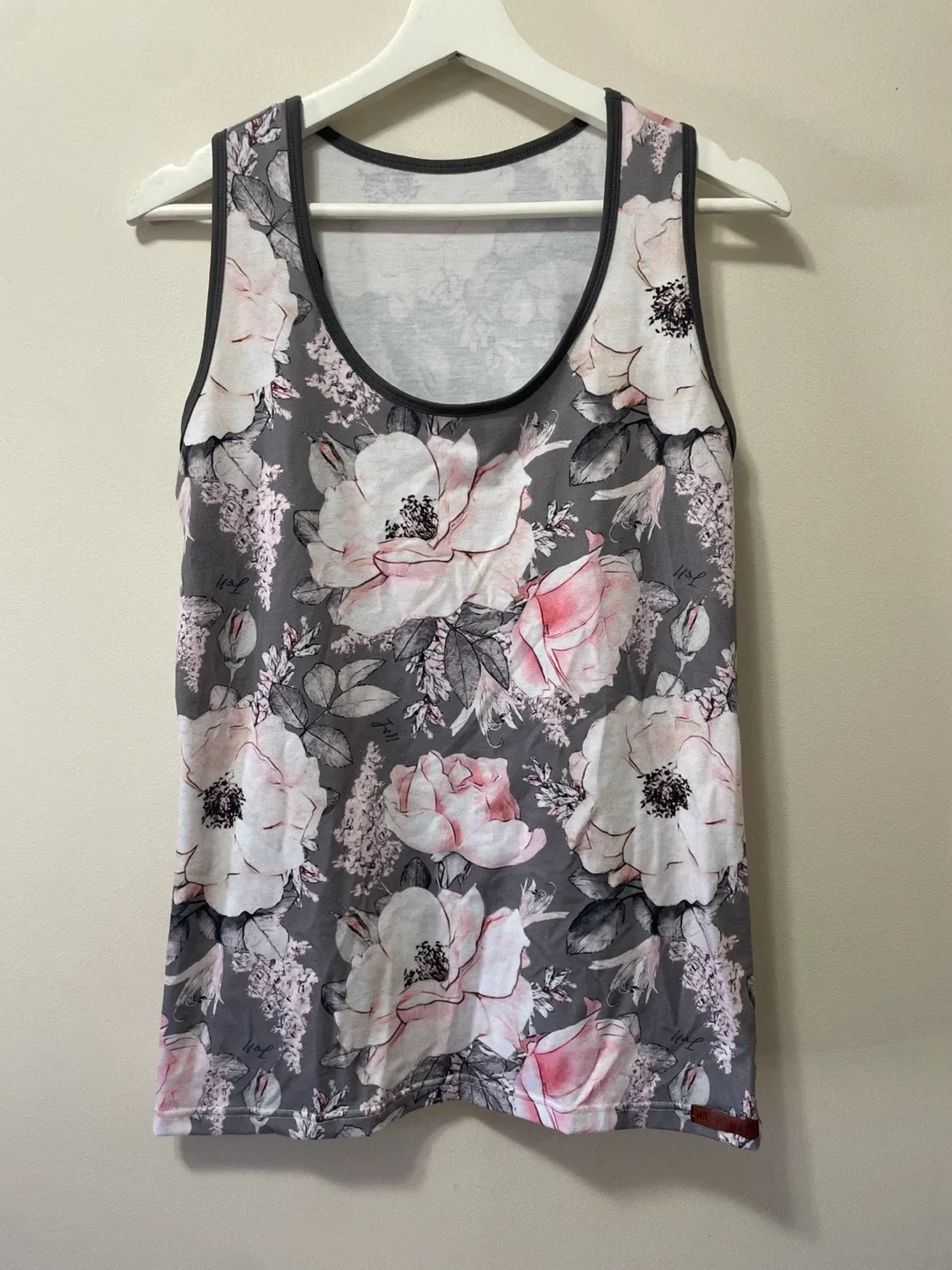 Jules & Nolan Floral Tank Top thumbnail