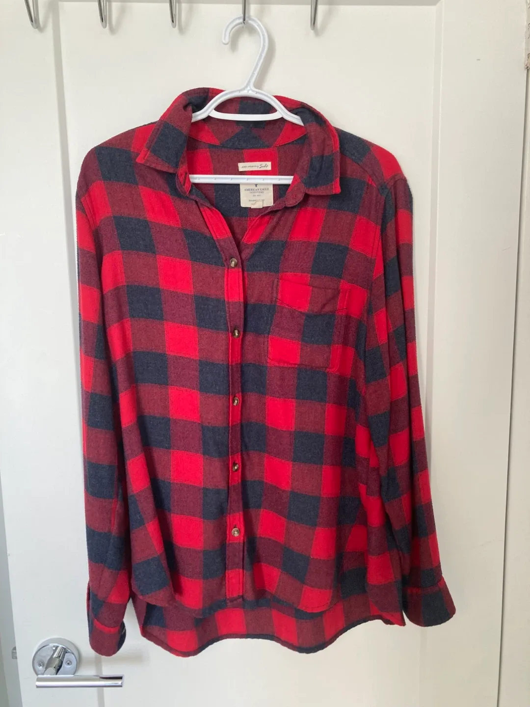 American Eagle Red & Black Flannel, Boyfriend Fit, Size L thumbnail