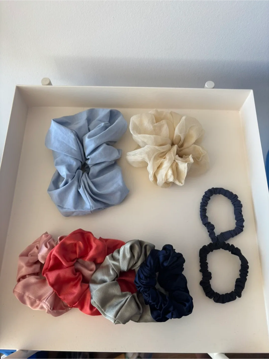 8 Scrunchies & Hair Ties - Assorted Colours thumbnail