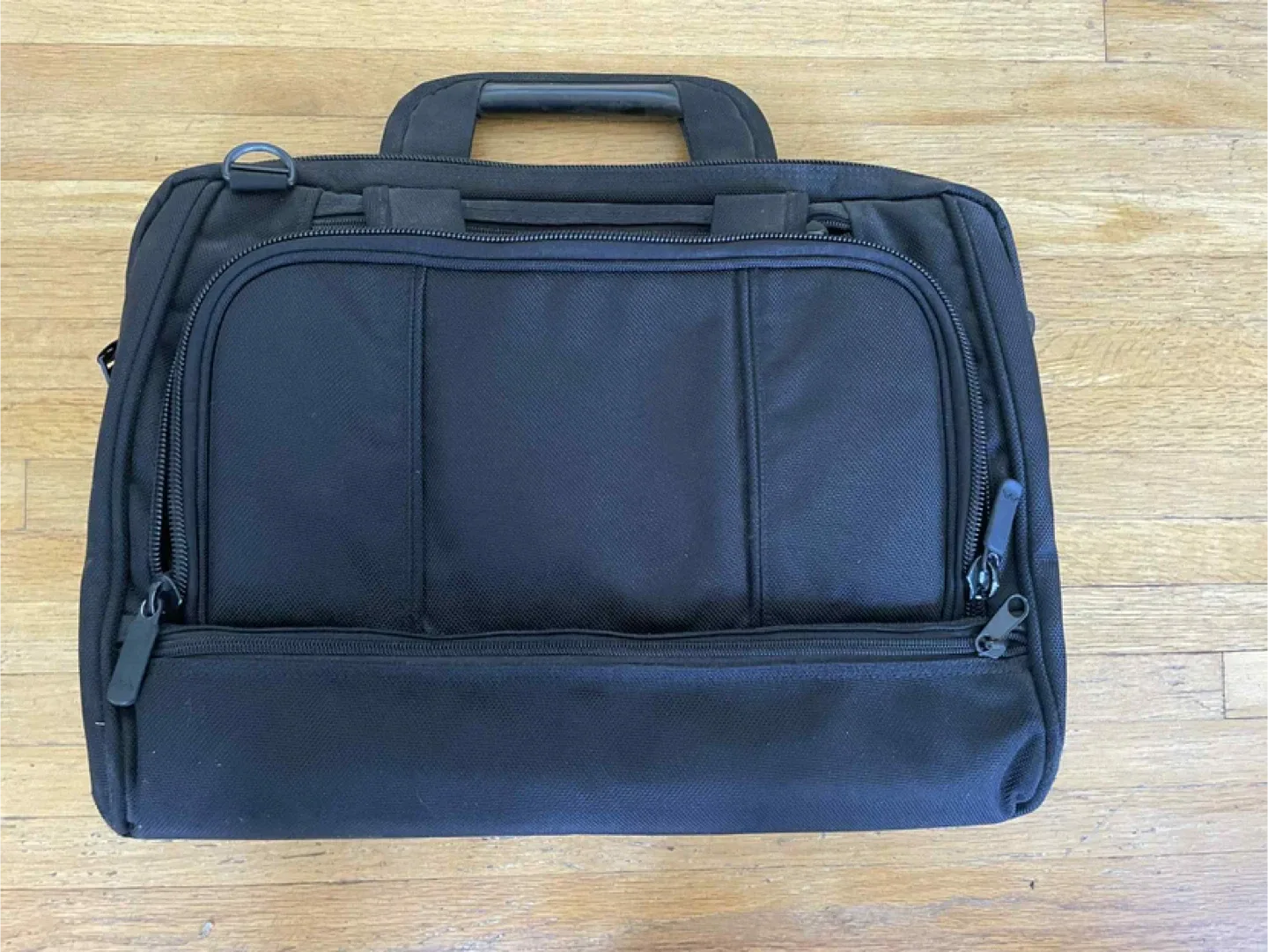 Bremerhaven laptop bag thumbnail