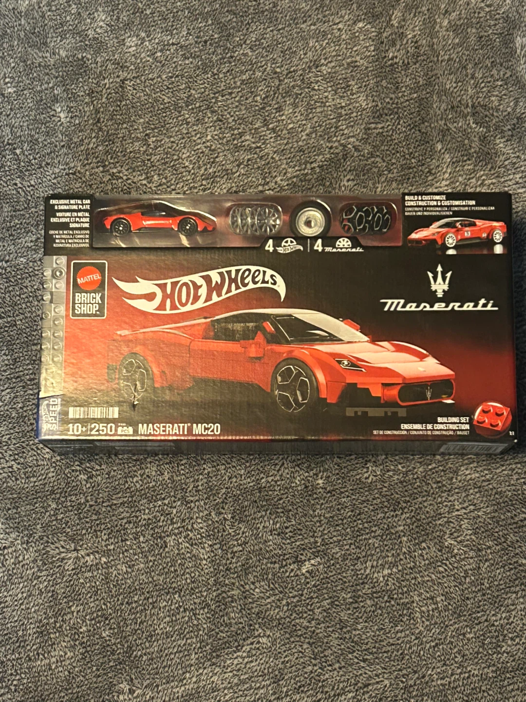 Hot Wheels Maserati MC20 Building Set - New in Box!