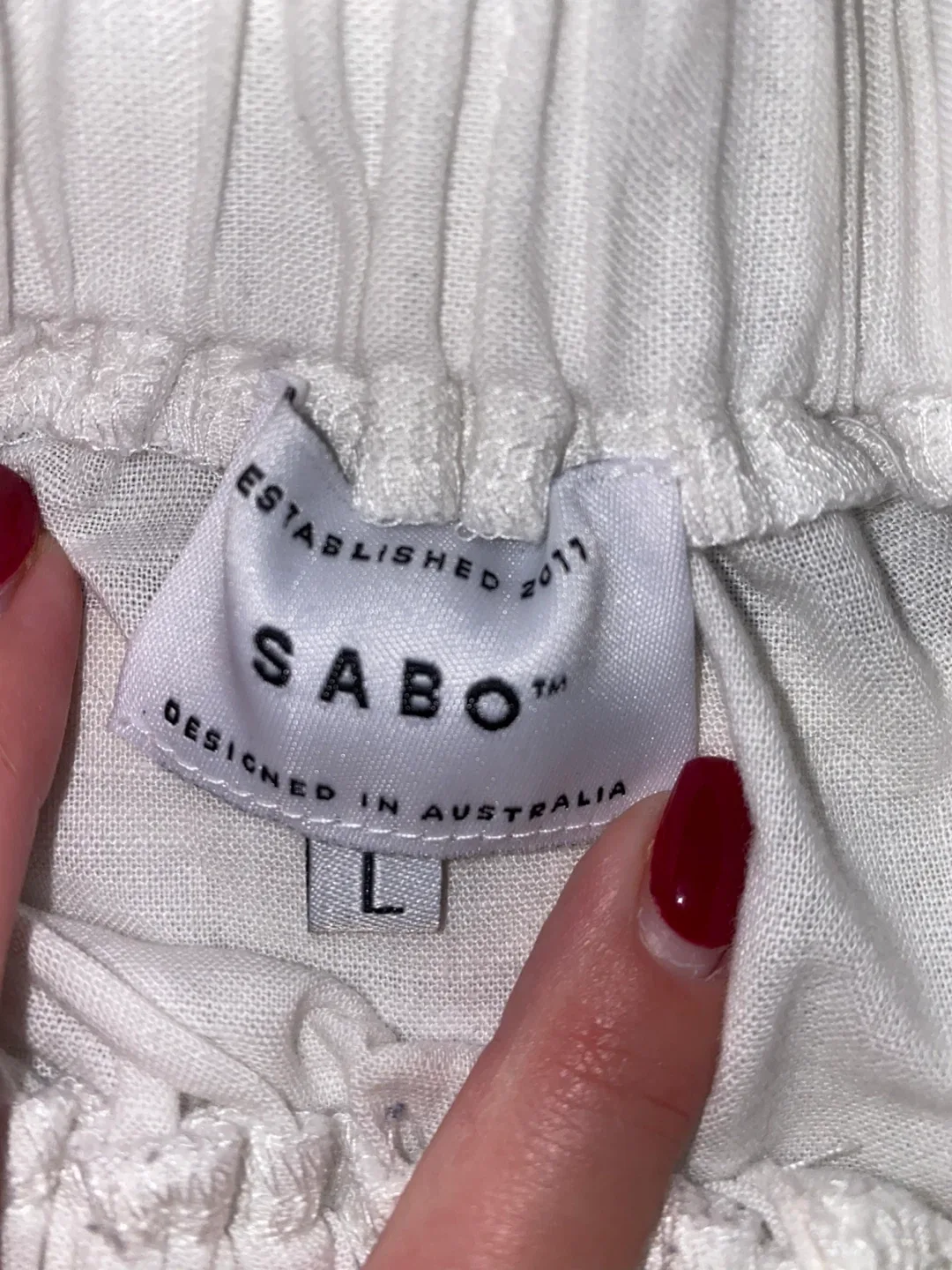 Sabo Skirt White Two-Piece Set - Size L image indicator(3)