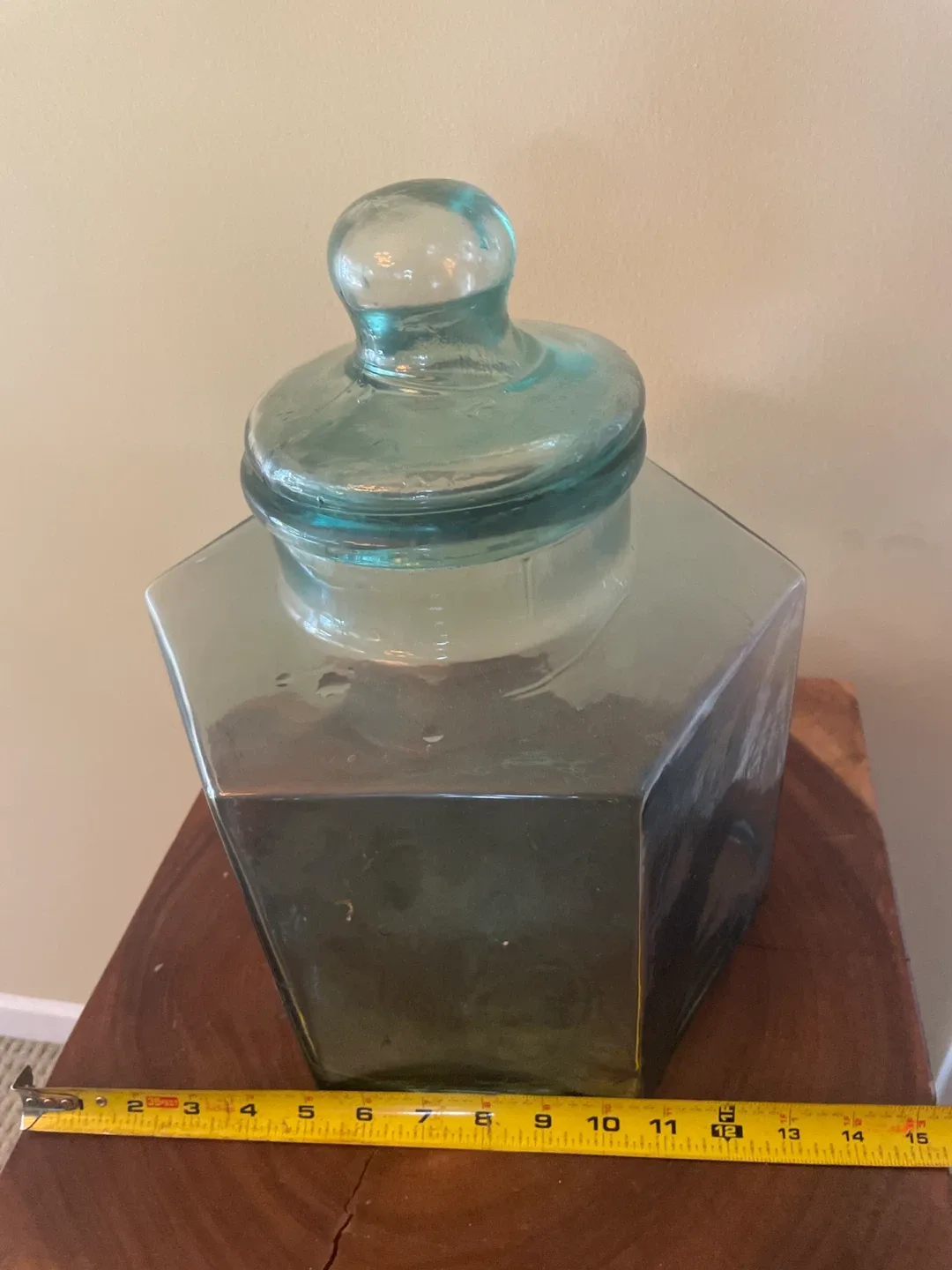 Large Glass Apothecary Jar with Lid image indicator(2)