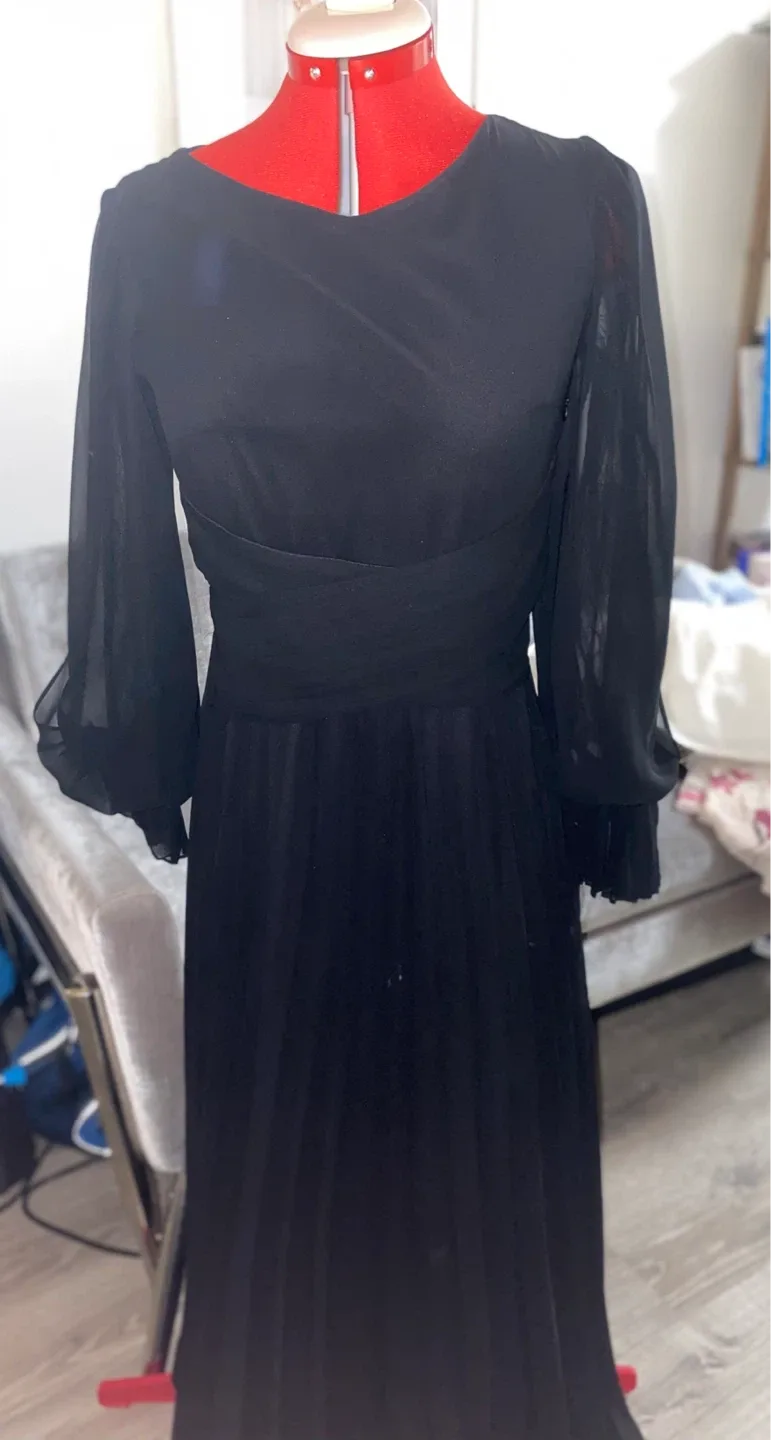 Chiffon Black Long Sleeve Pleated Dress thumbnail