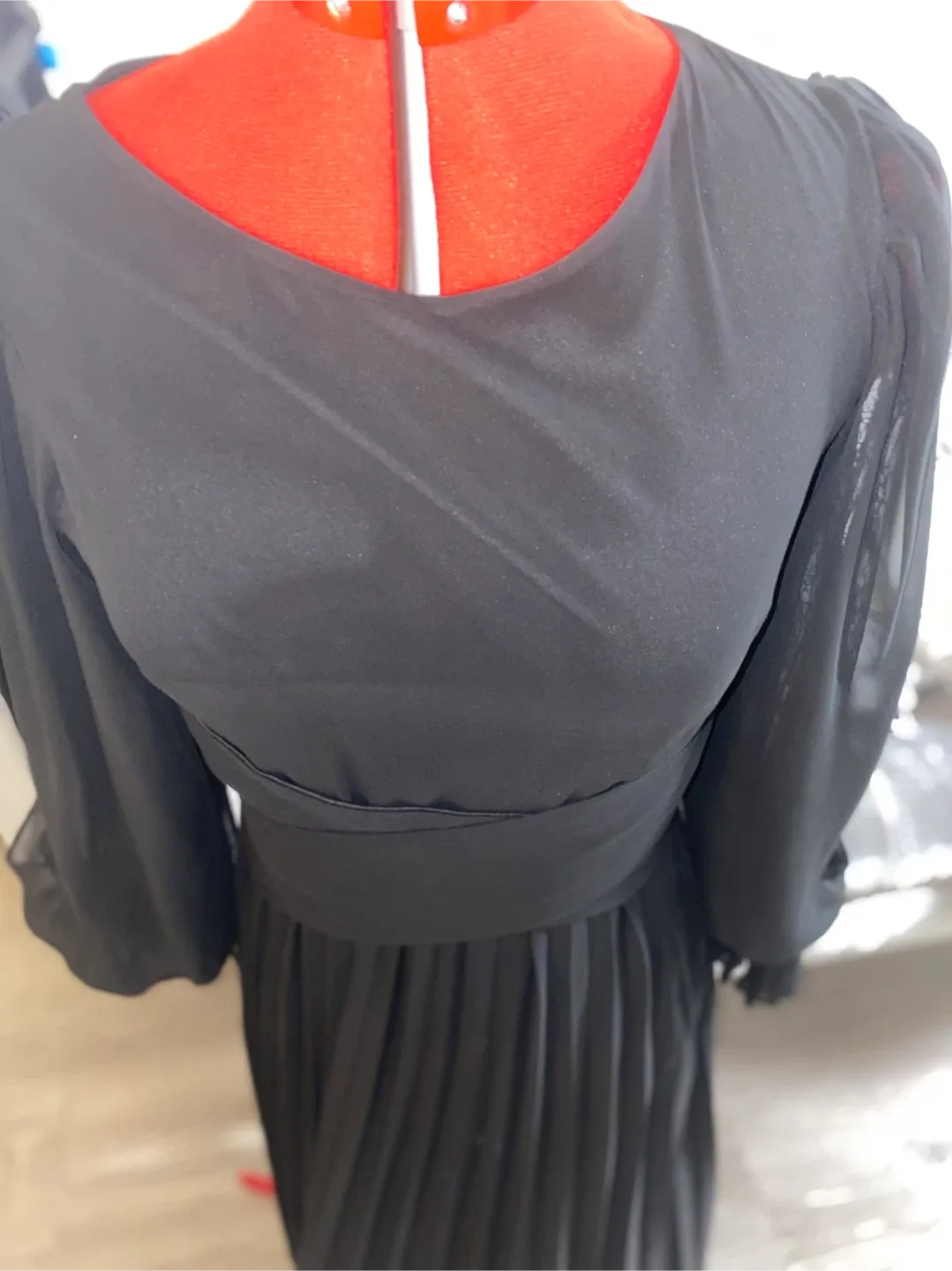 Chiffon Black Long Sleeve Pleated Dress image indicator(2)