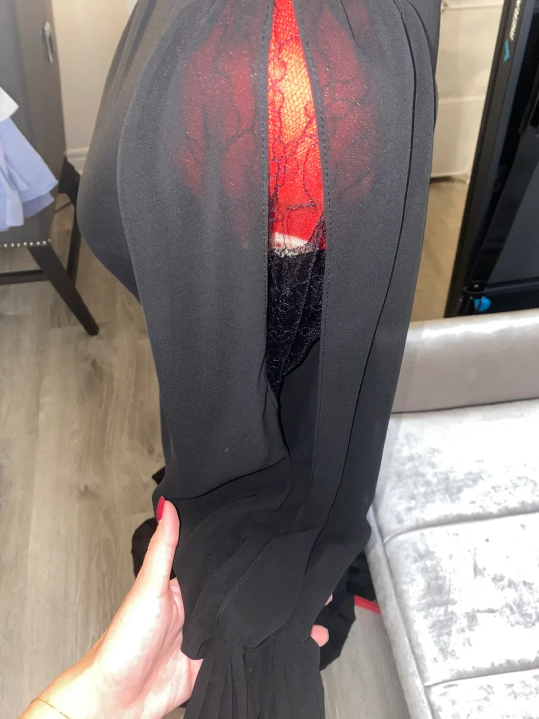 Chiffon Black Long Sleeve Pleated Dress image indicator(3)