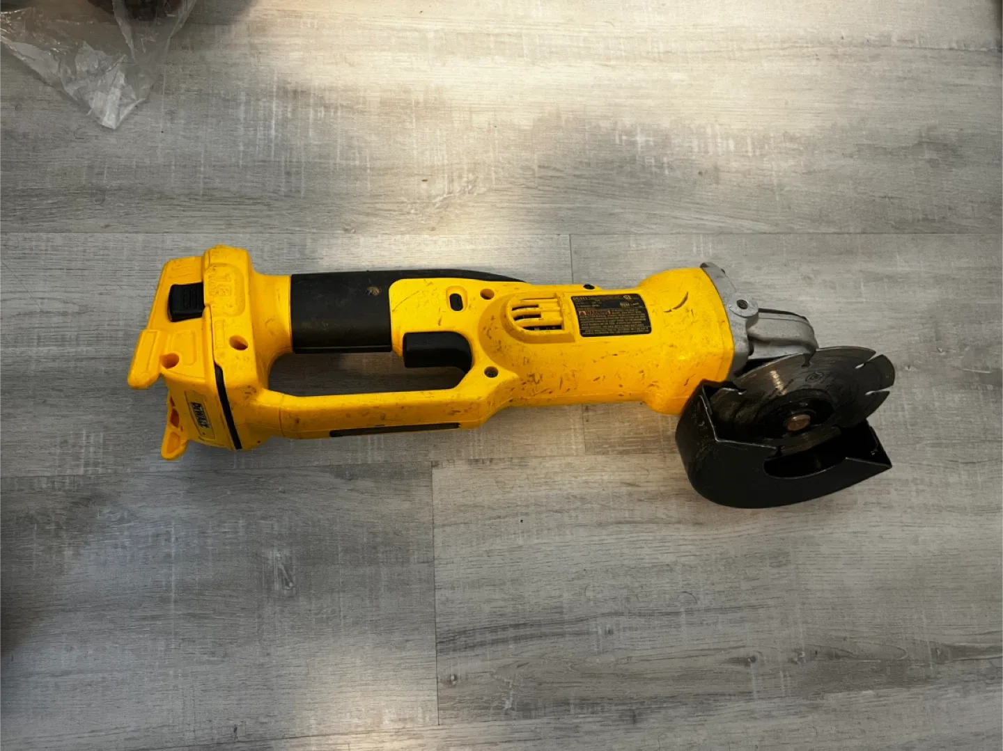 DeWalt Angle Grinder 18v Max image indicator(2)