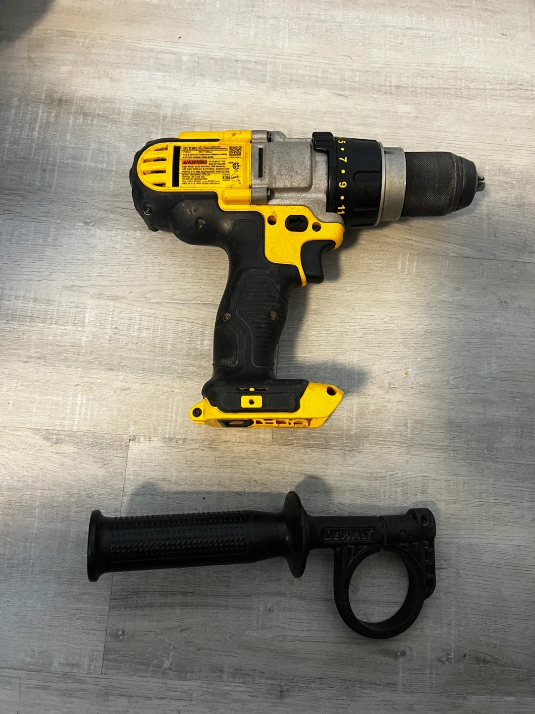 DeWalt 20V MAX Cordless Hammer Drill image indicator(2)