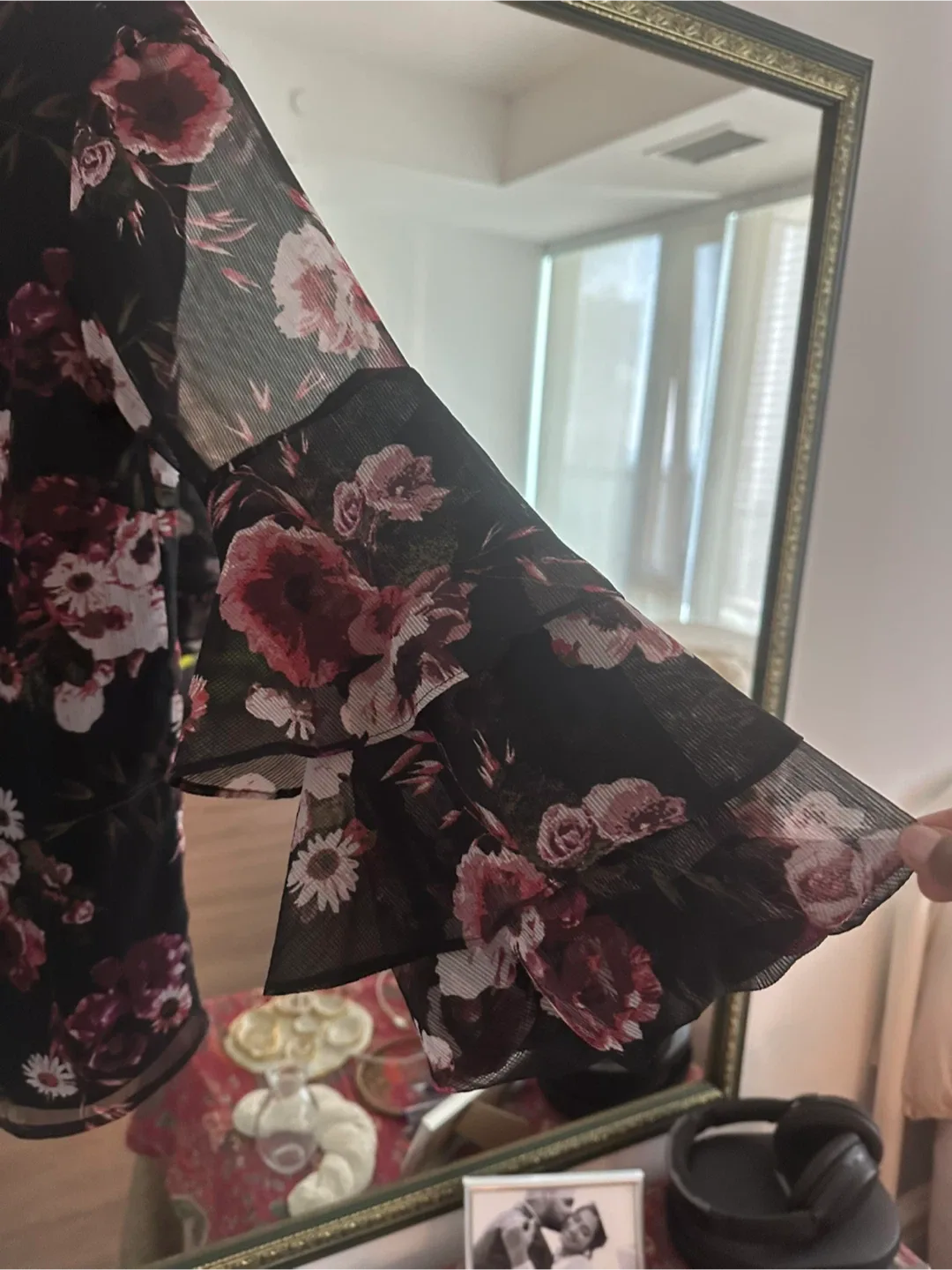 Floral Print Blouse with Ruffle Sleeves image indicator(2)