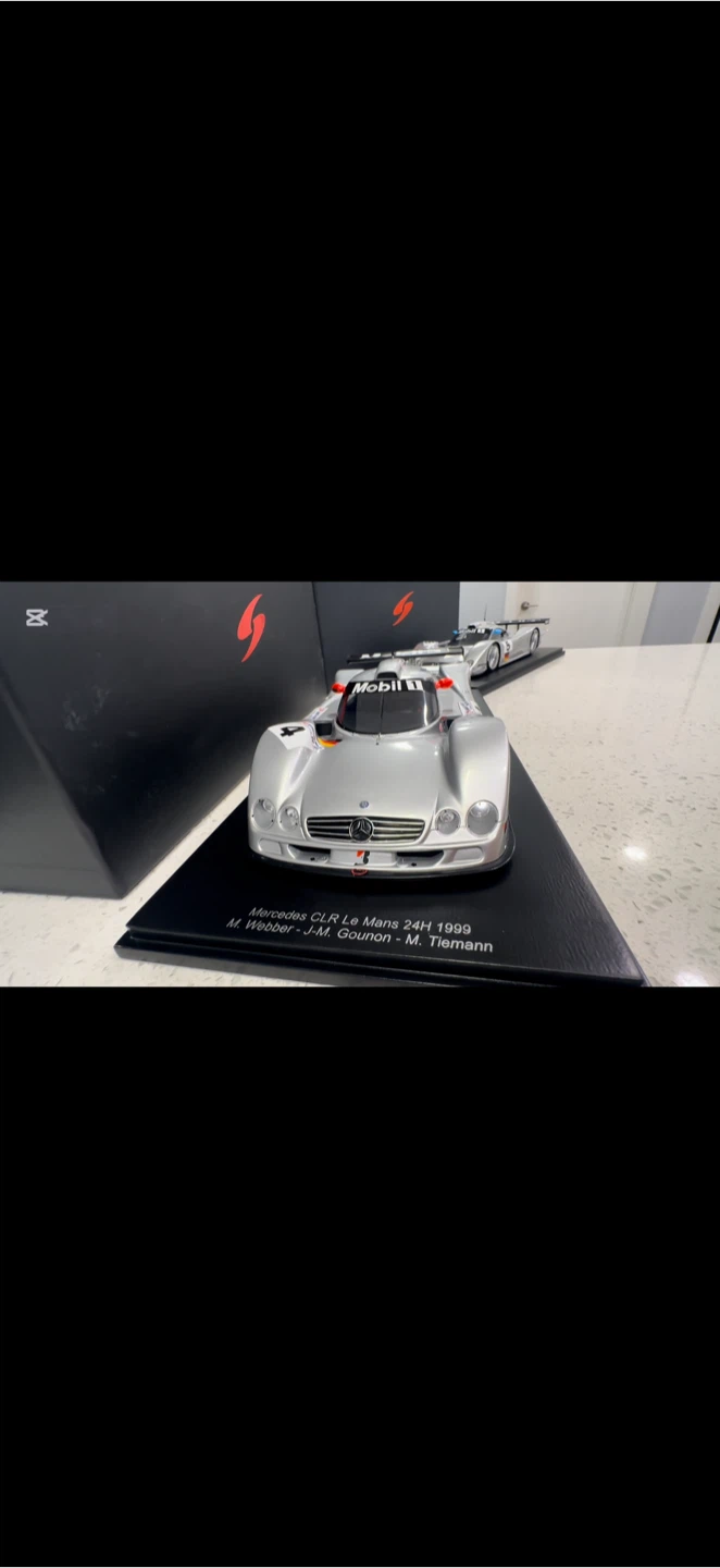 1999 Mercedes Benz CLR Le Mans 24H Diecast Model - photo 2