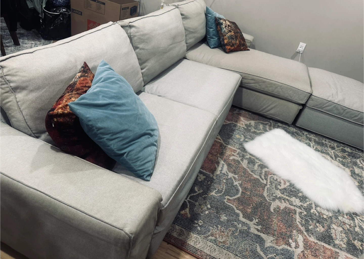 Light Gray Sectional Sofa with Storage Ottoman - photo 3