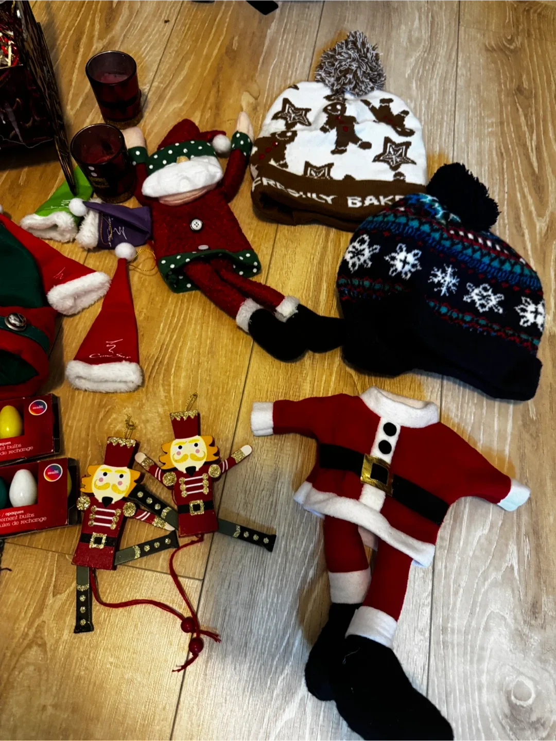 Christmas Decorations Bundle image indicator(2)