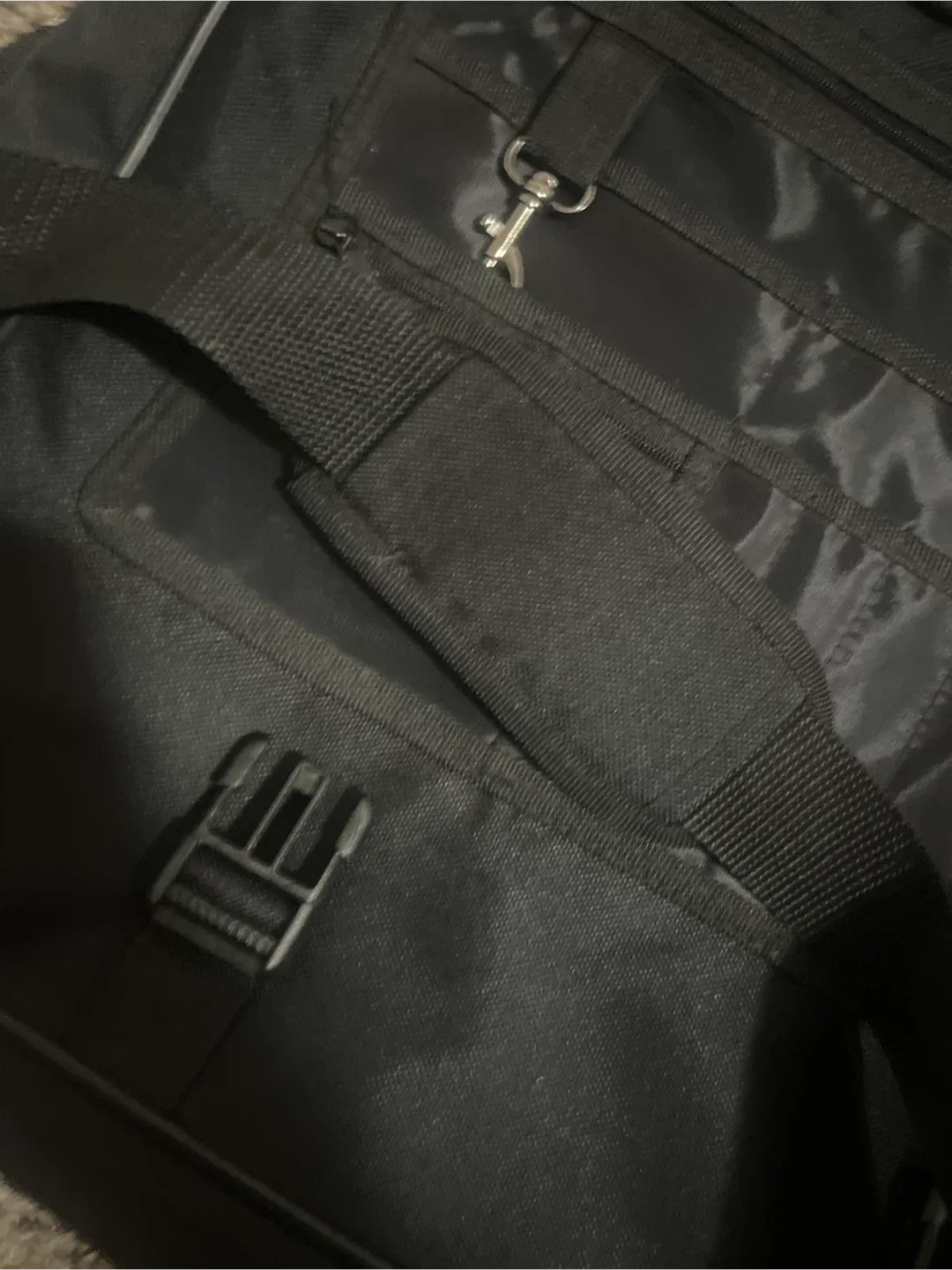 b.u.m. equipment extendable Black Laptop Bag image indicator(4)