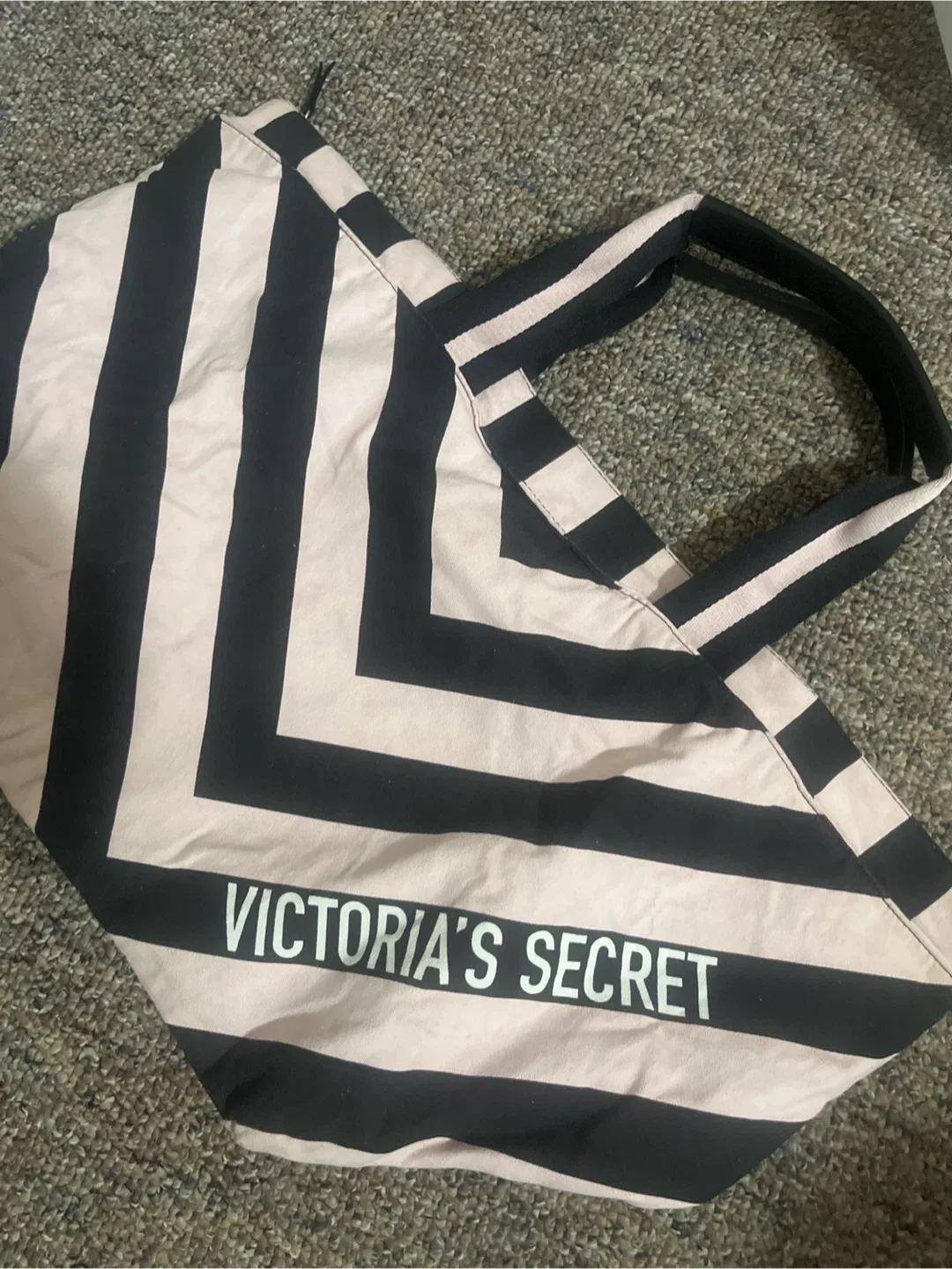 Victoria's Secret Tote Bag - Black & White image indicator(6)