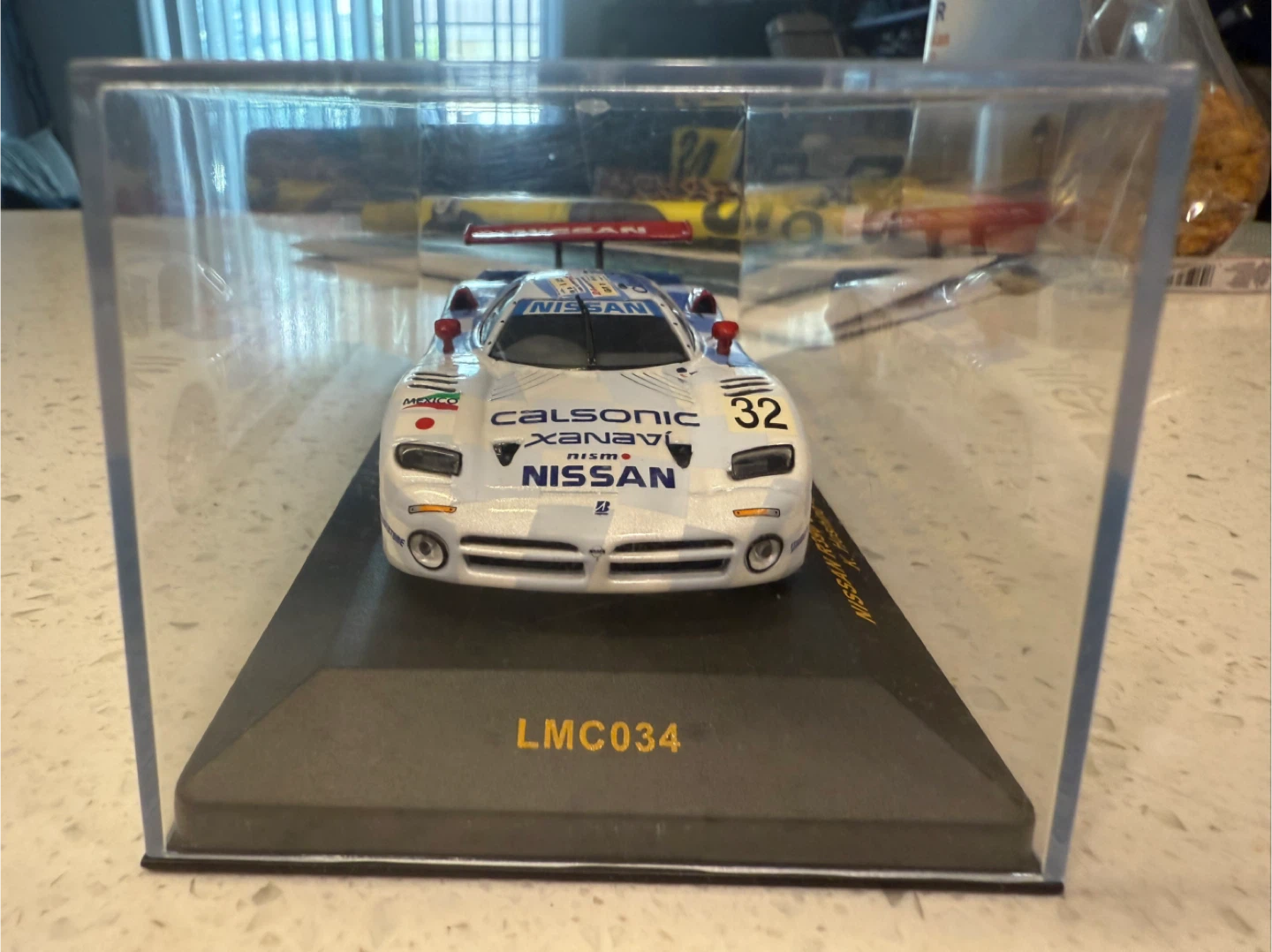 ixo 1/43 #32 1998 Nissan R390 GT1 Le Mans 24H - photo 4