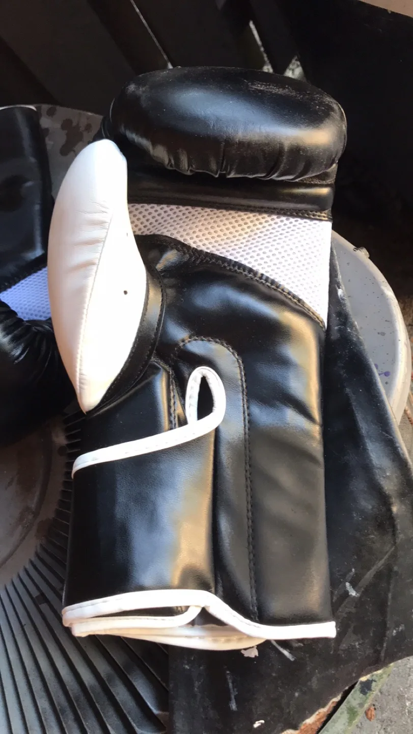 Boxing Gloves - Ringside- Black and White thumbnail