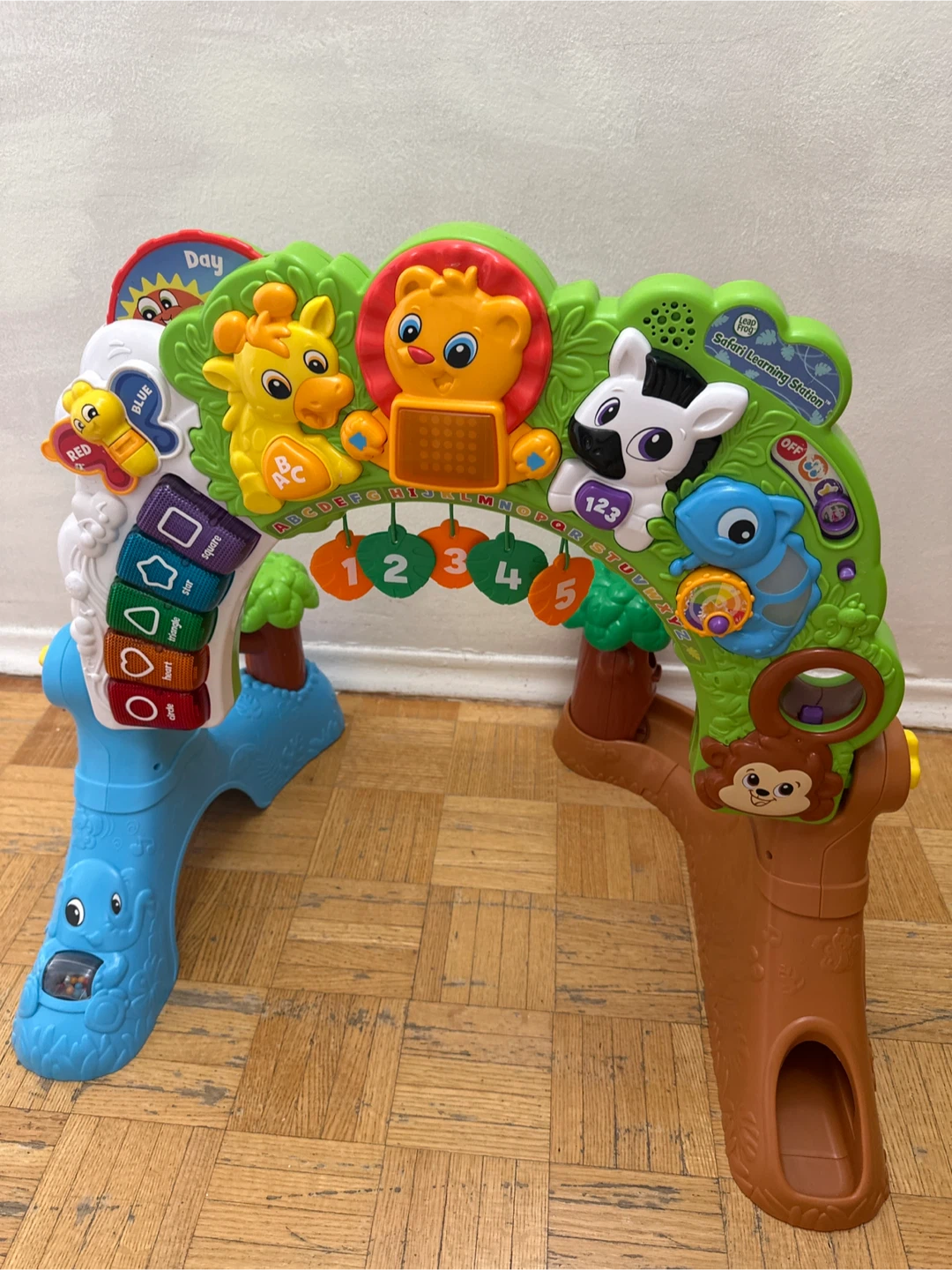 LeapFrog Safari Learning Station