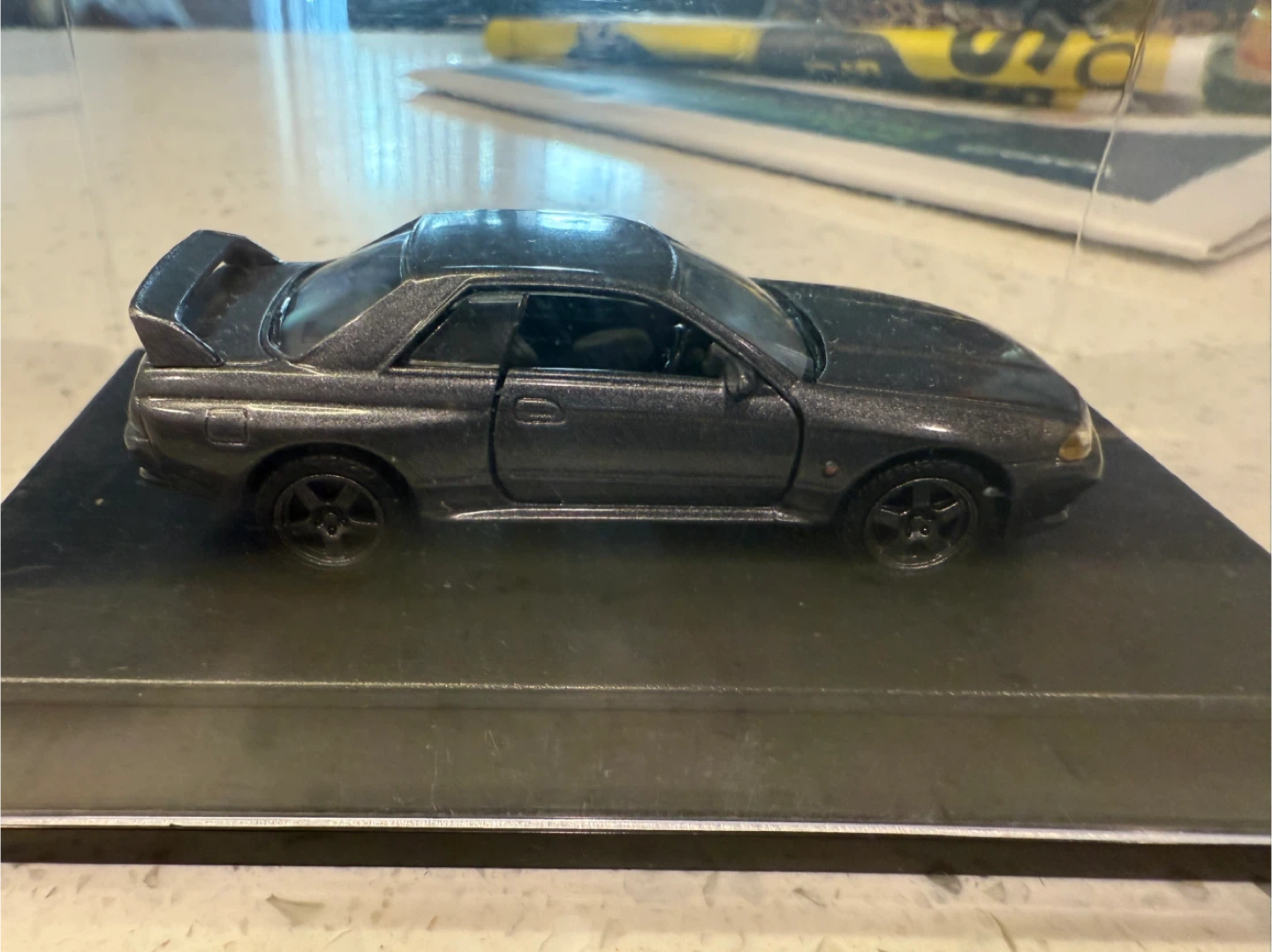 Nissan Skyline GT-R (R32) Diecast Model Car - photo 2