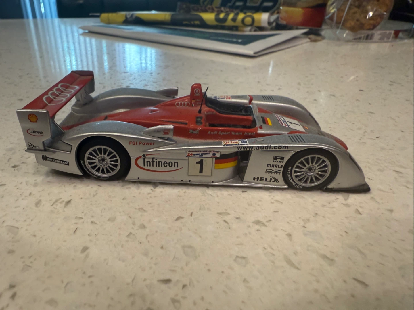 Ixo 1/43 Audi R8 LMP 900 Race Car Model - photo 3