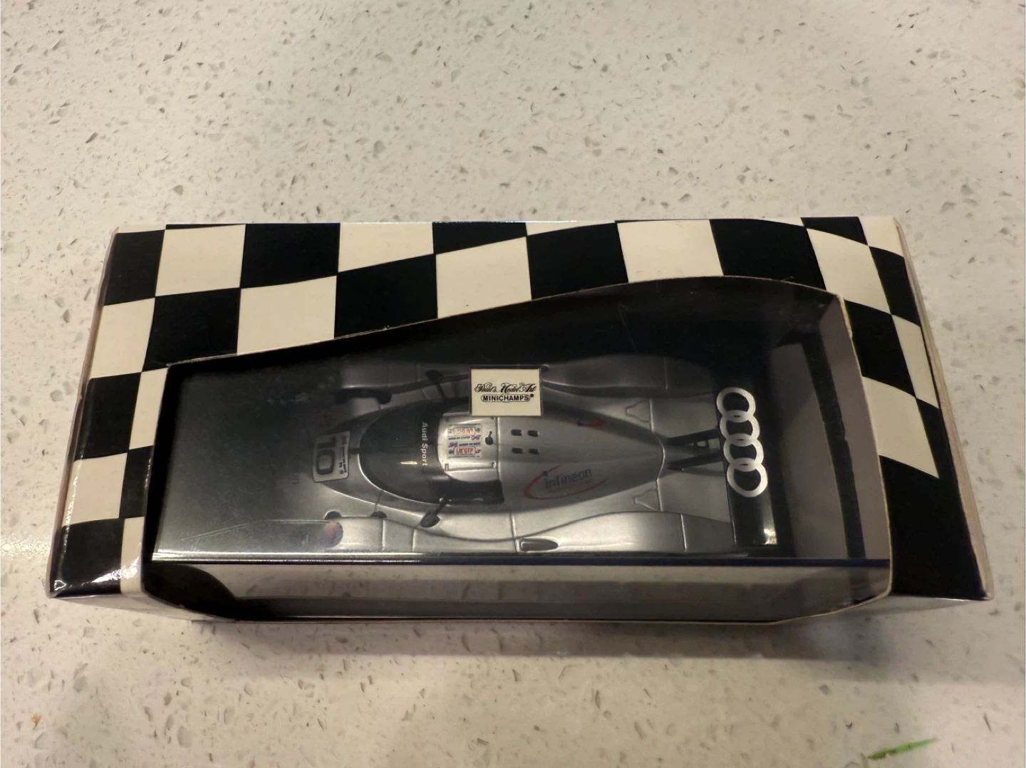 Minichamps 1/43 Audi R8C 24h Le Mans 1999 #1 of 2112 pcs - photo 4