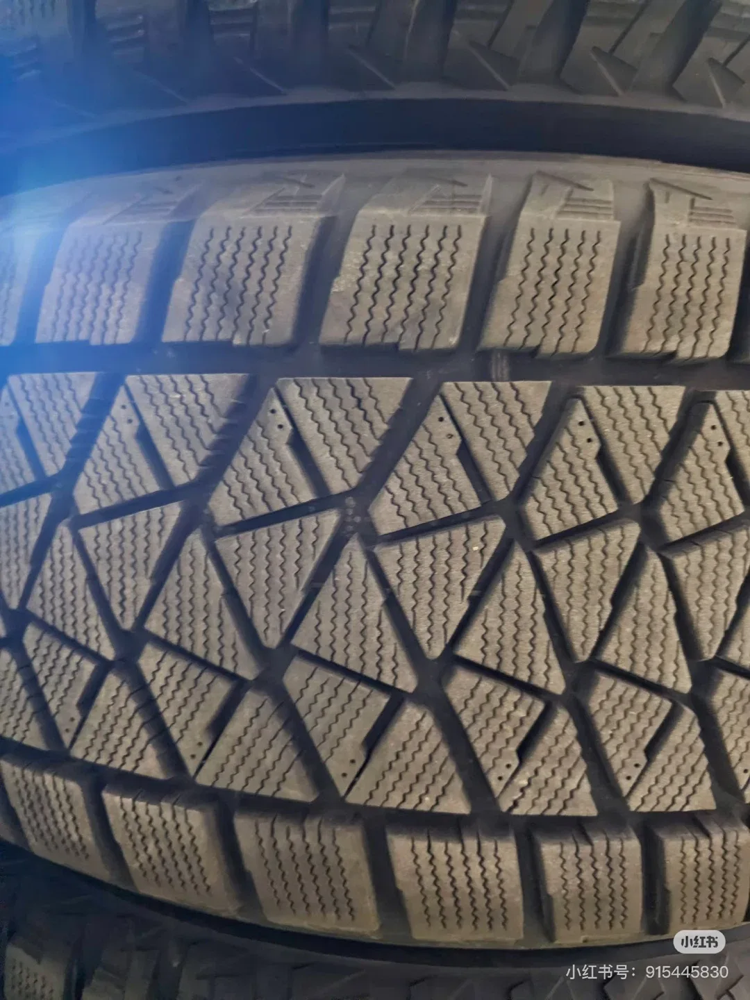 BMW X7 winter tires with rims image indicator(4)