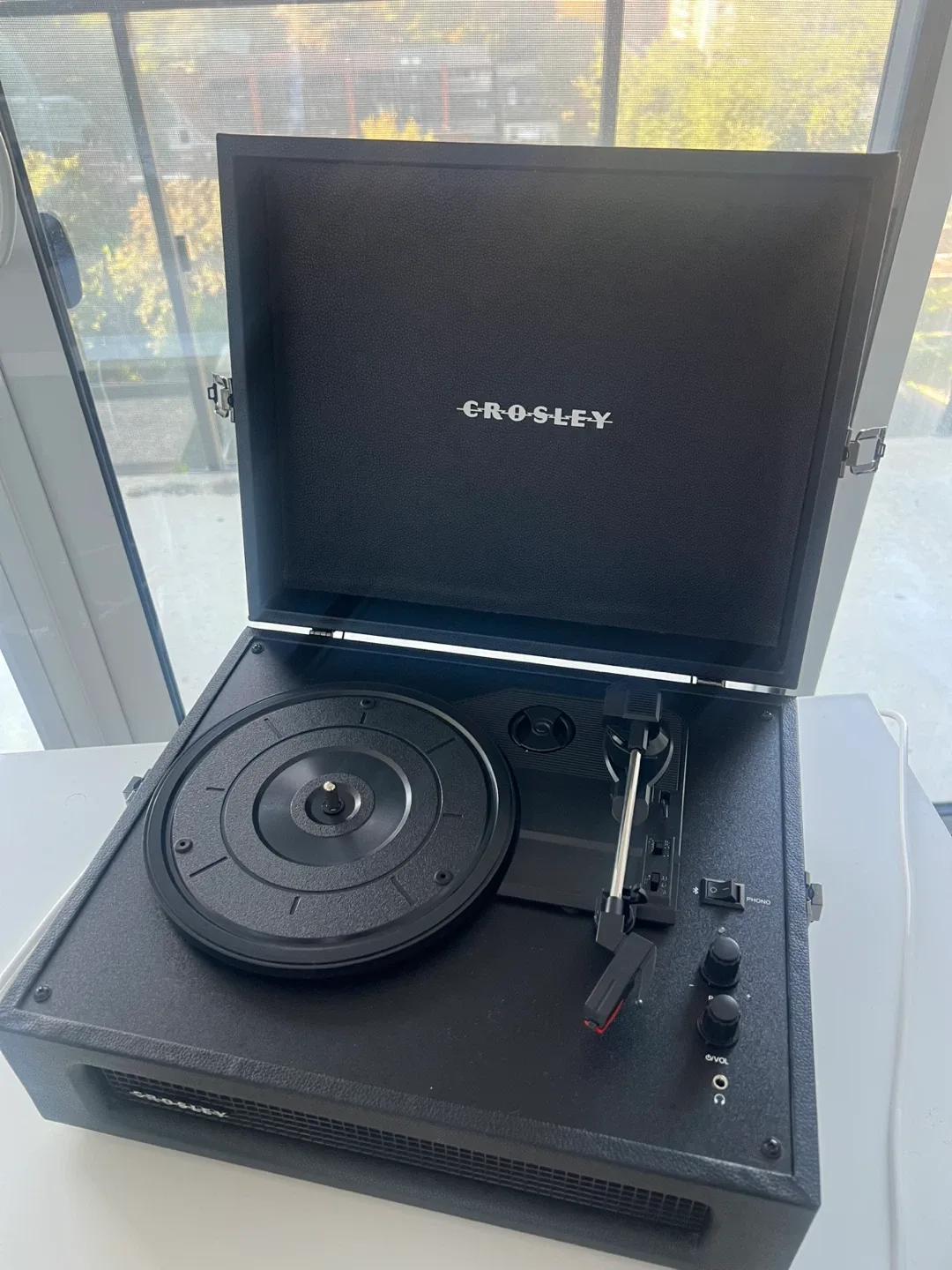 ⭐️Crosley Black Turntable(need fixing) image indicator(2)