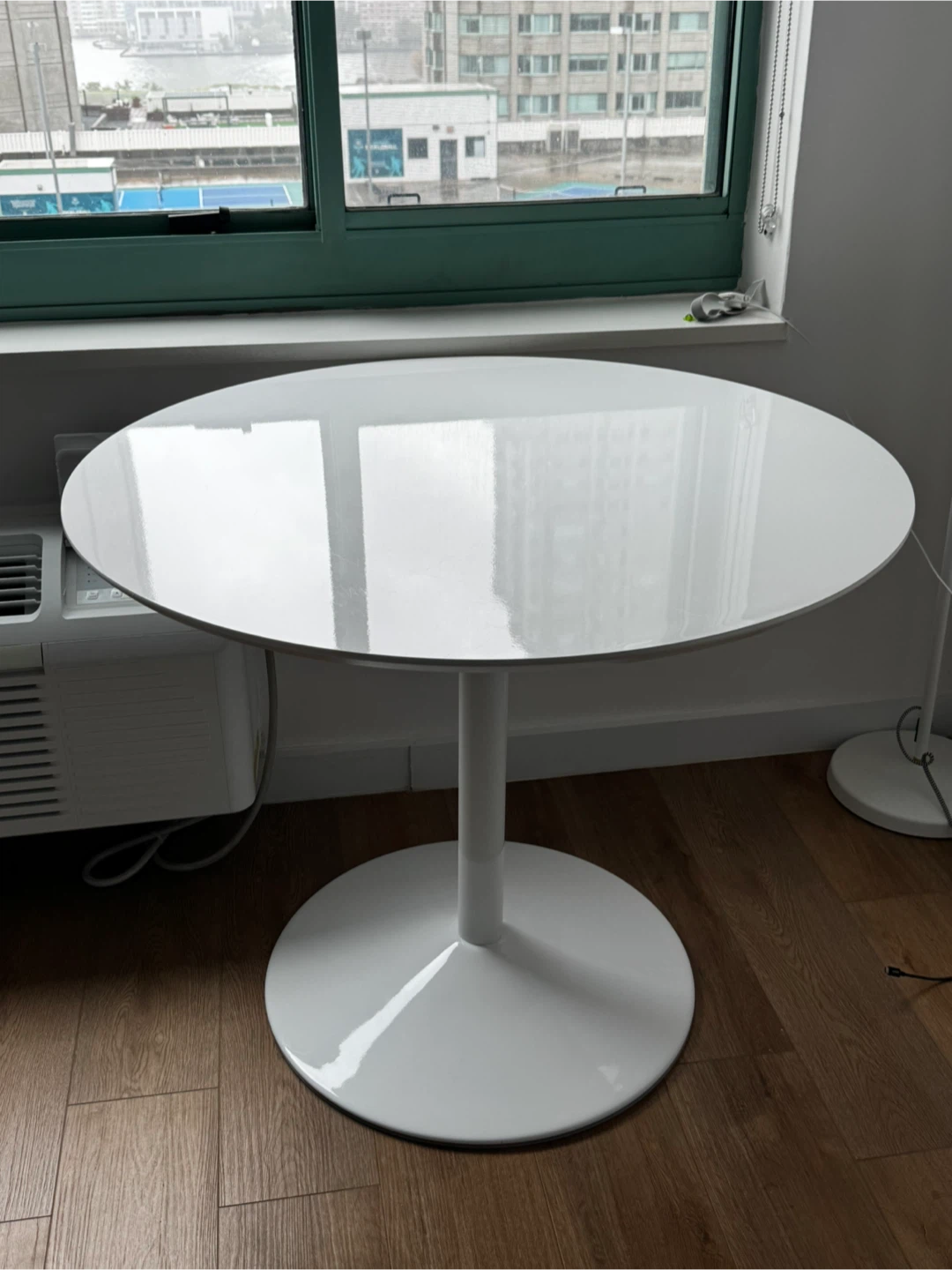 White Round Dining Table