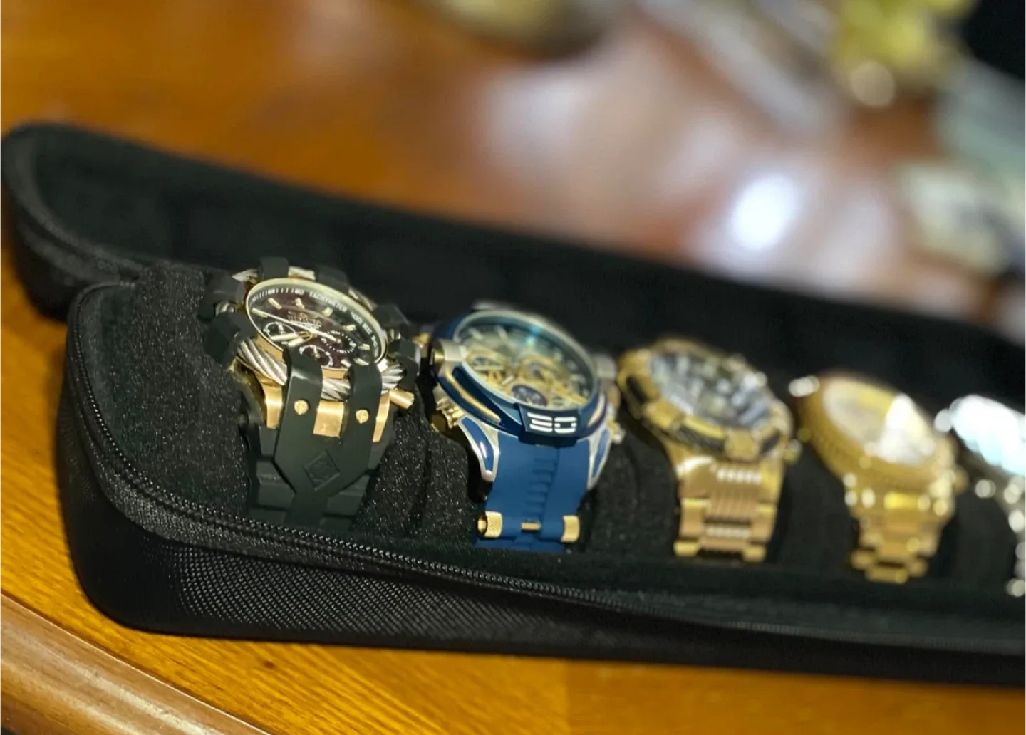 Black Watch Travel Case - Holds 5 Watches image indicator(5)