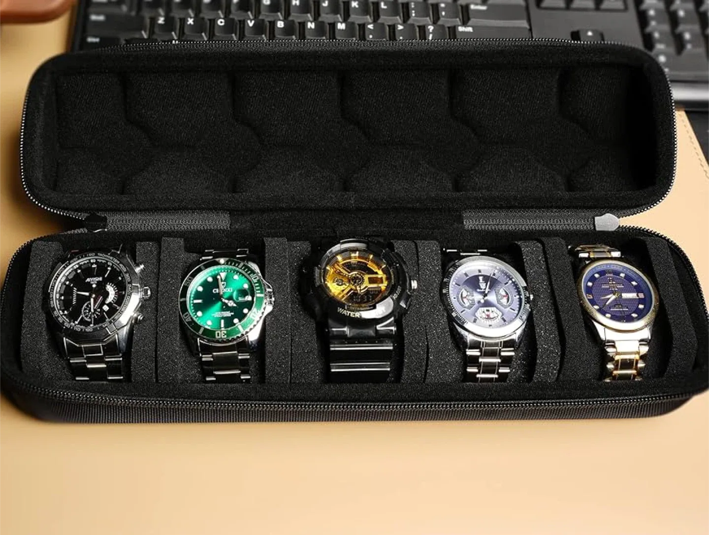 Black Watch Travel Case - Holds 5 Watches image indicator(2)