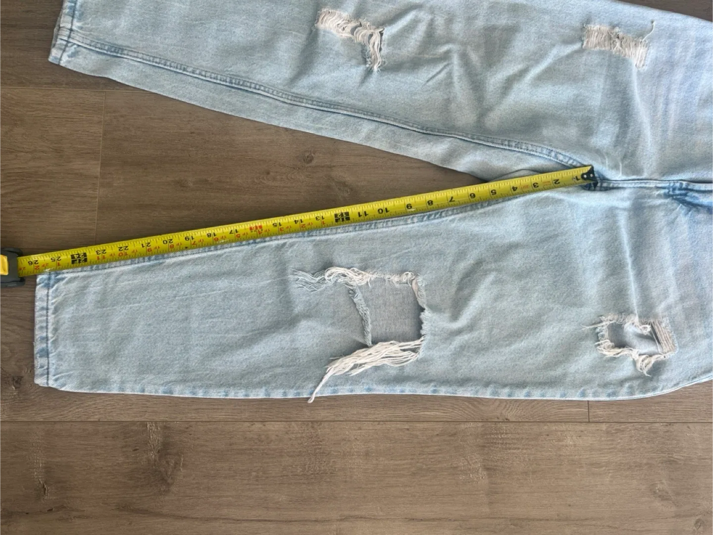 Bershka Distressed Mom Jeans 26 / XS / Small image indicator(7)