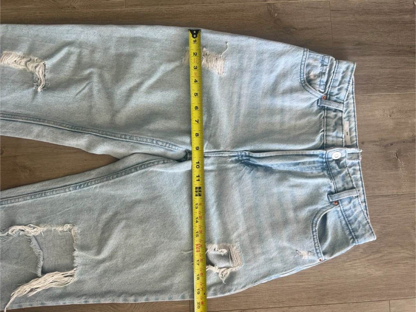 Bershka Distressed Mom Jeans 26 / XS / Small image indicator(6)