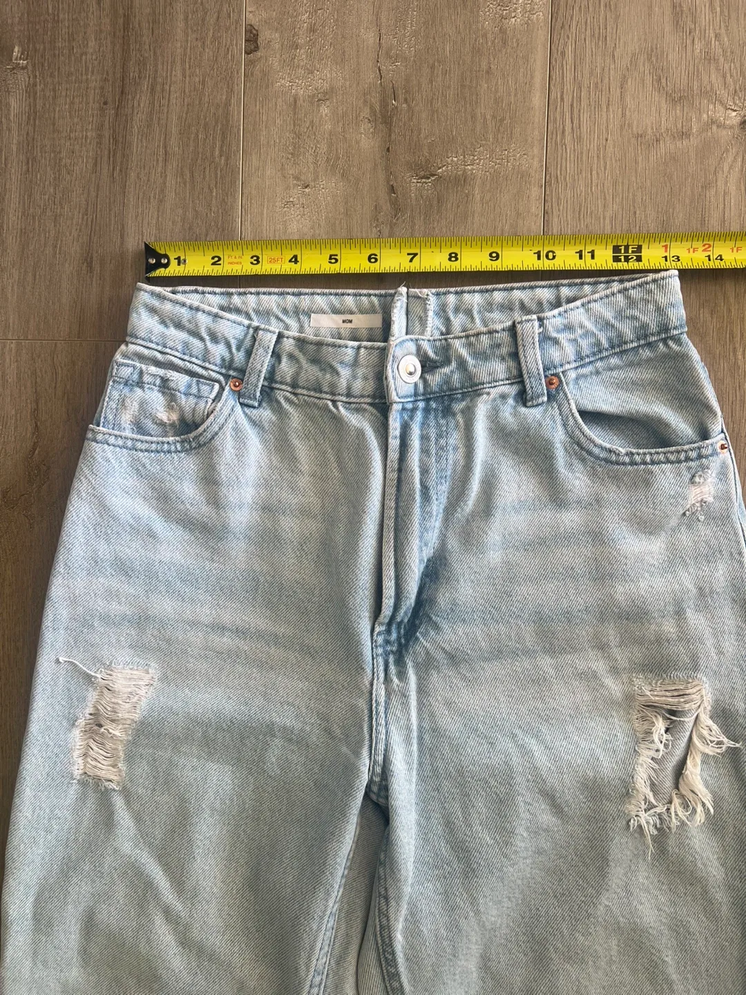 Bershka Distressed Mom Jeans 26 / XS / Small image indicator(5)