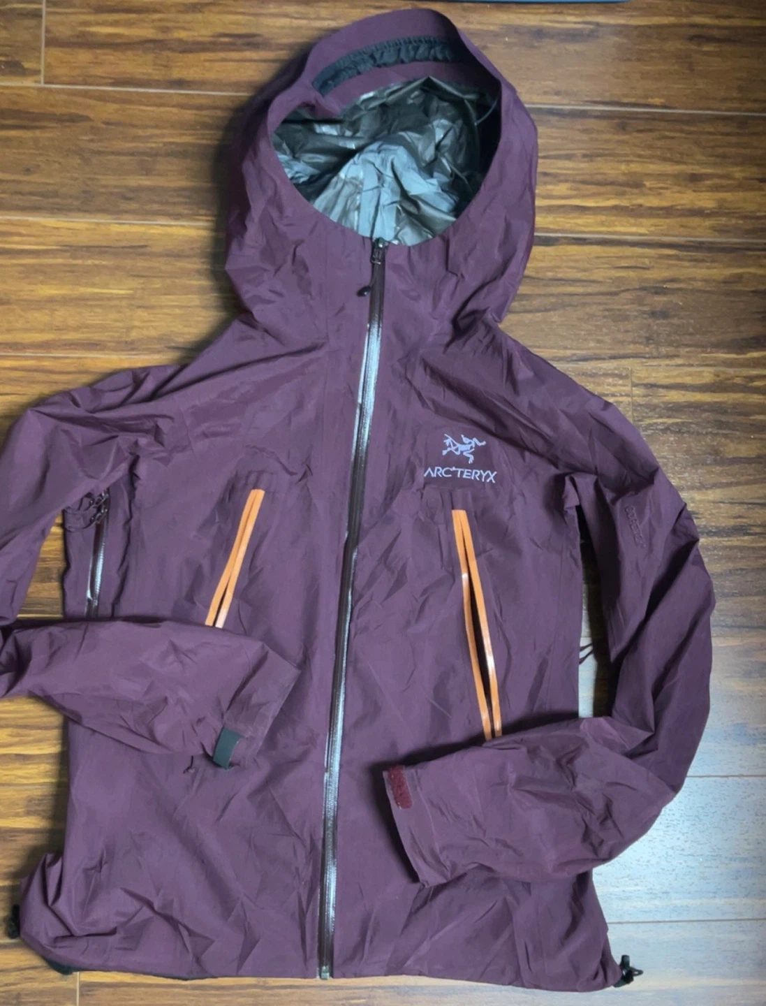 Arc'teryx Gore-Tex Women's Jacket - Size M