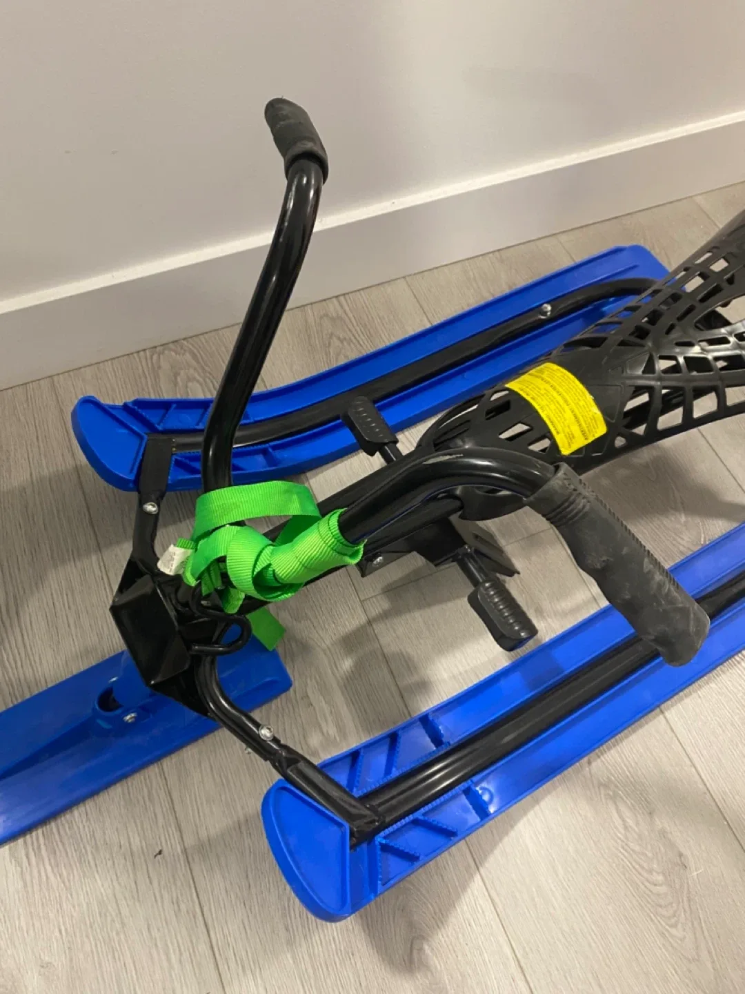 Blue steerable snow sled thumbnail