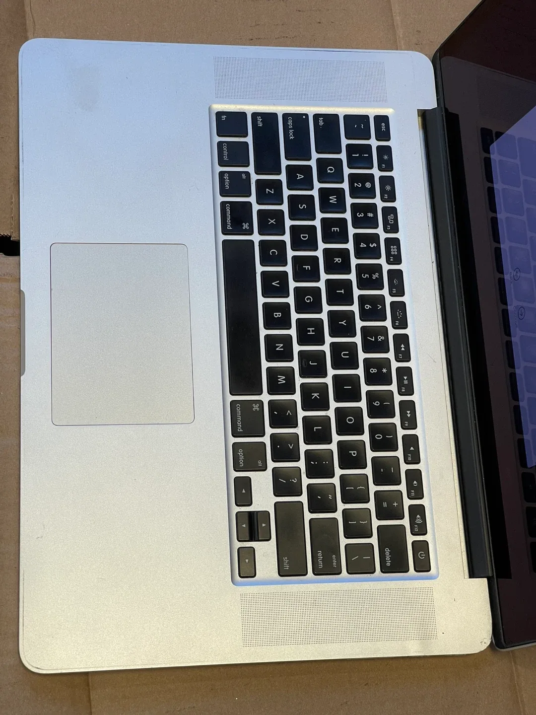 MacBook Pro (Retina, Mid 2012) image indicator(4)