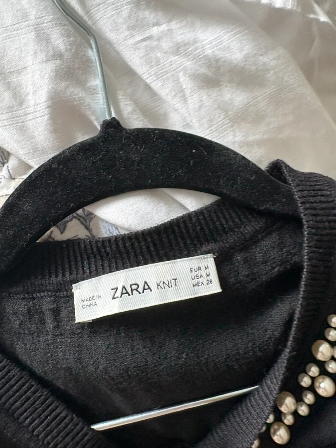 Zara Knit Black Cardigan - Size M image indicator(3)