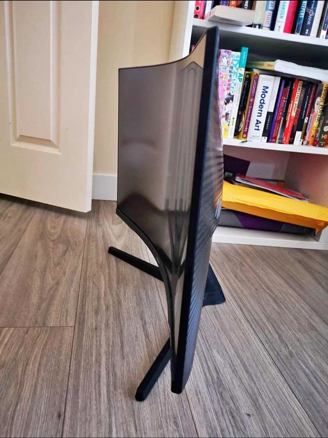 Samsung Curved Monitor thumbnail