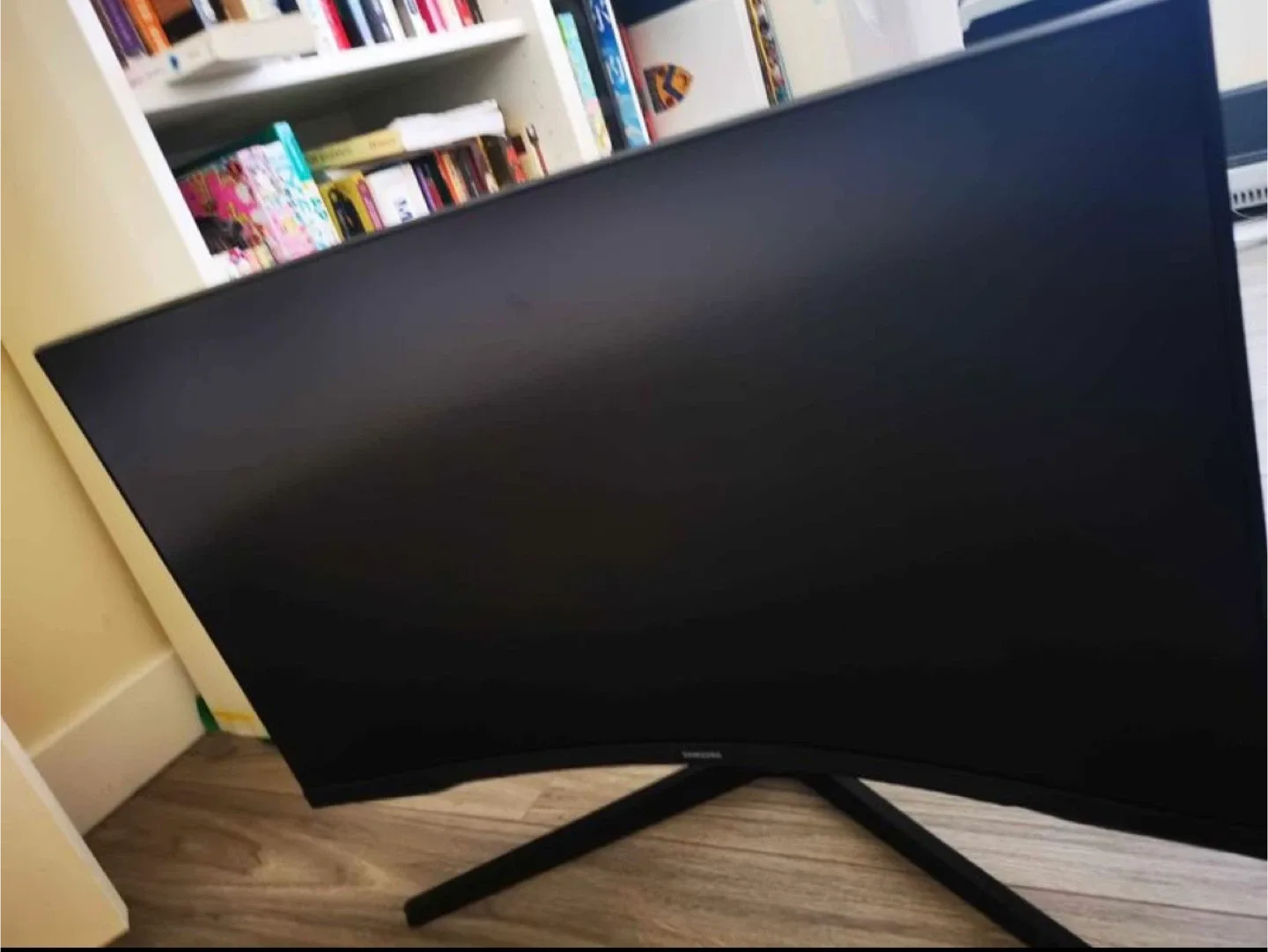 Samsung Curved Monitor image indicator(5)