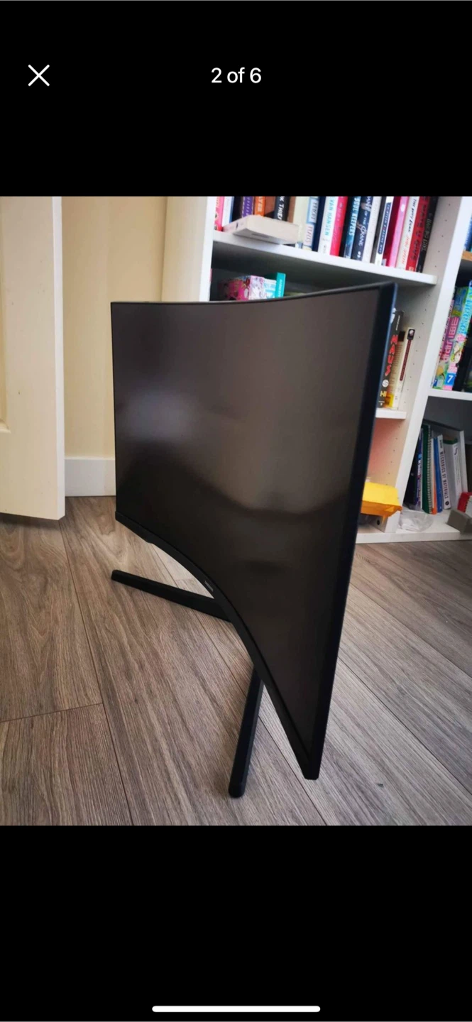 Samsung Curved Monitor - photo 2