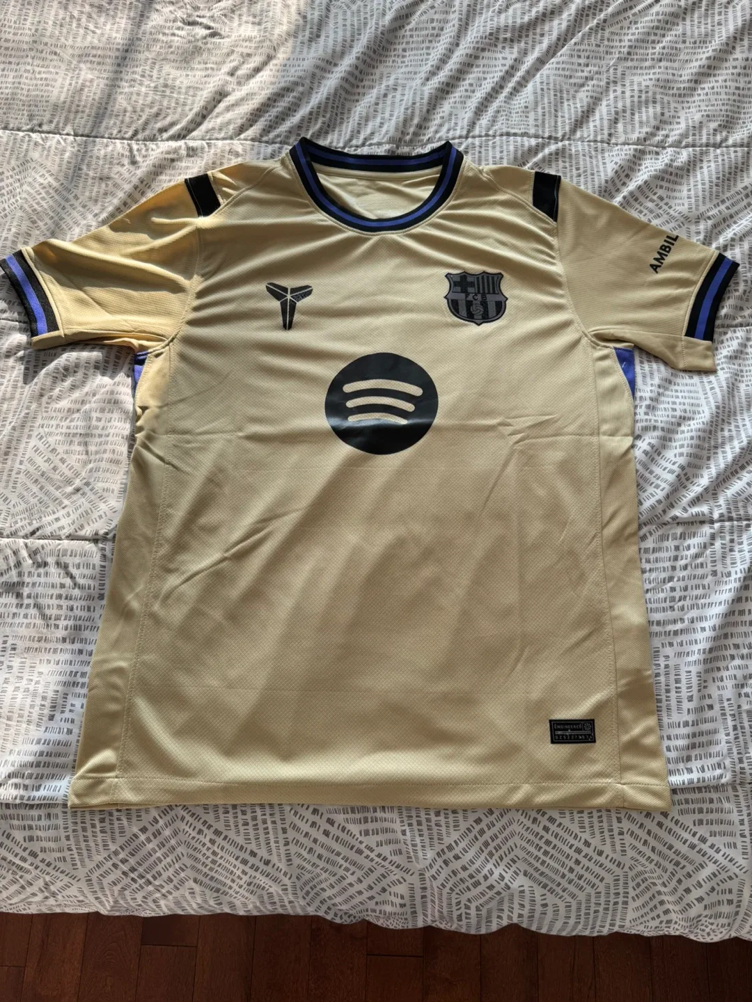 FC Barcelona Away Jersey 25/26 thumbnail