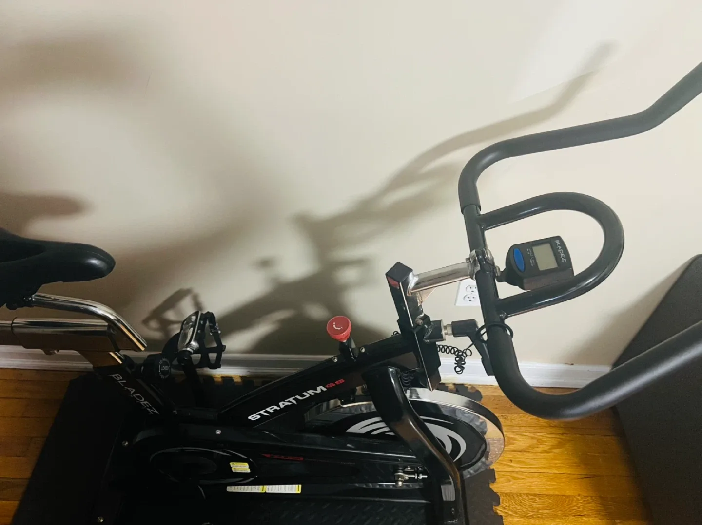 Bladez Stratum GS Indoor Exercise Bike image indicator(2)