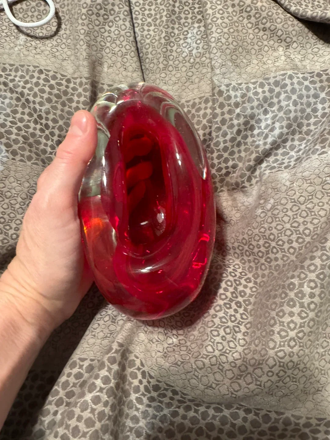 Red Glass Heart Vase image indicator(4)