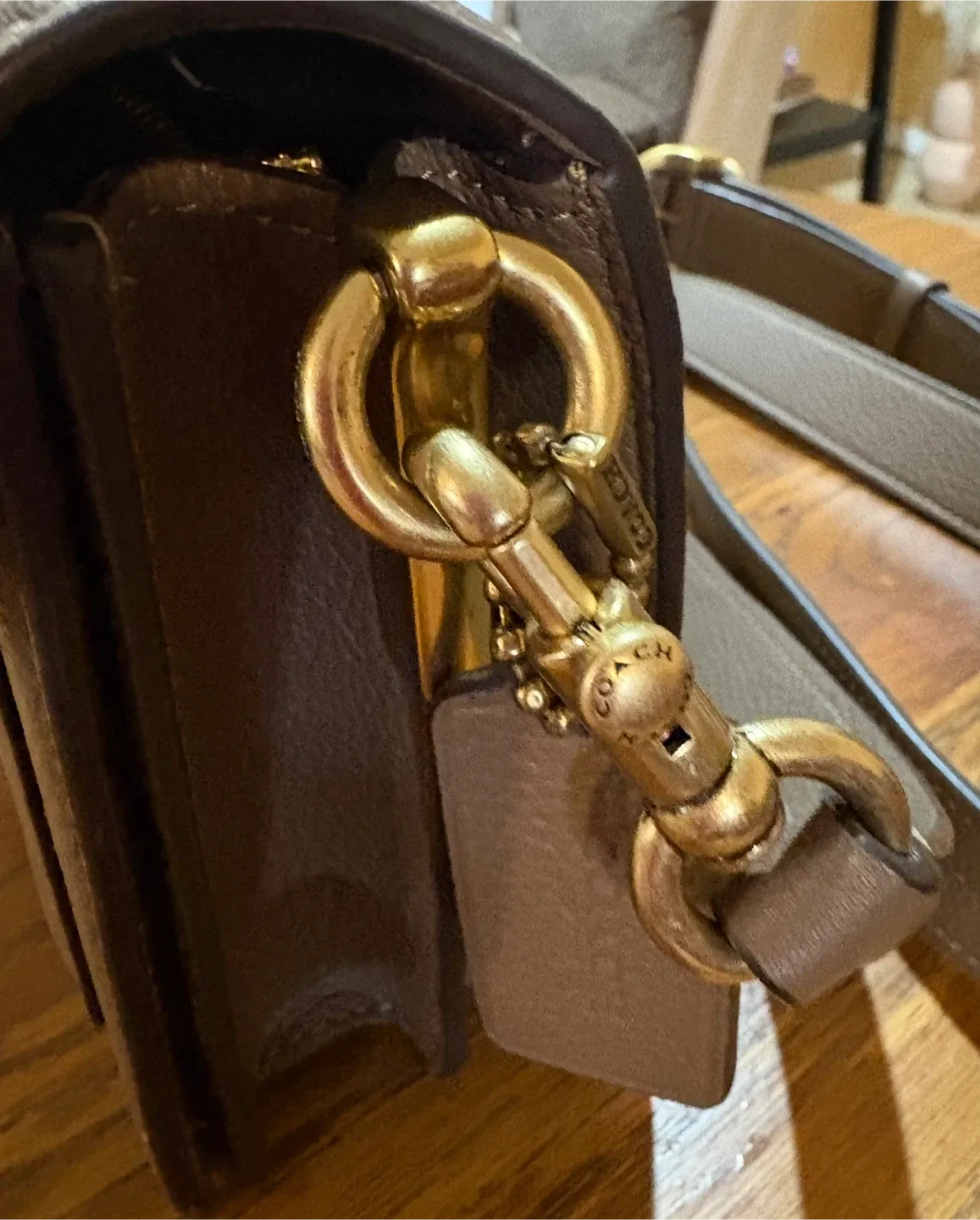 New Coach Tabby Bag 26”in Taupe Pebbled Leather image indicator(7)