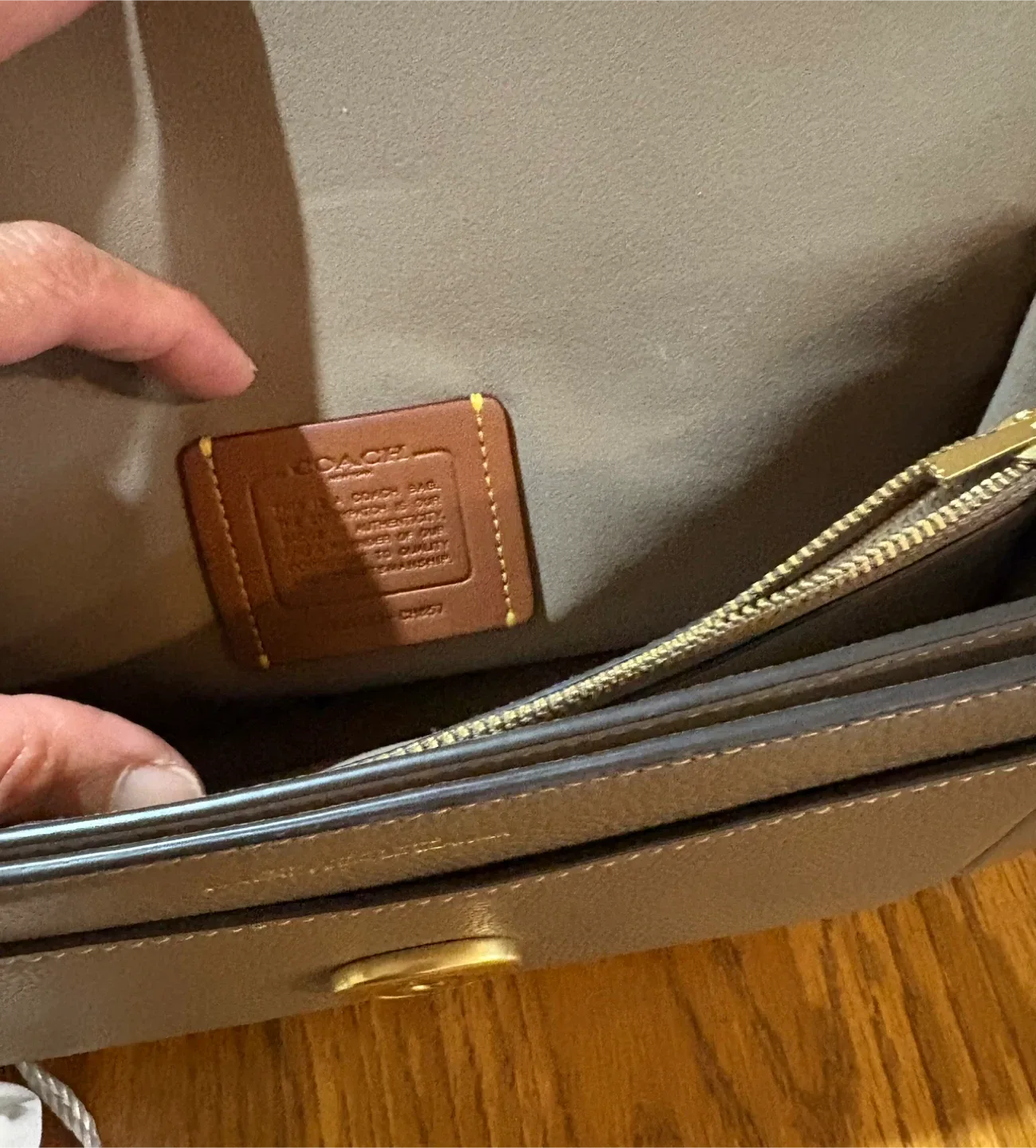 New Coach Tabby Bag 26”in Taupe Pebbled Leather image indicator(4)