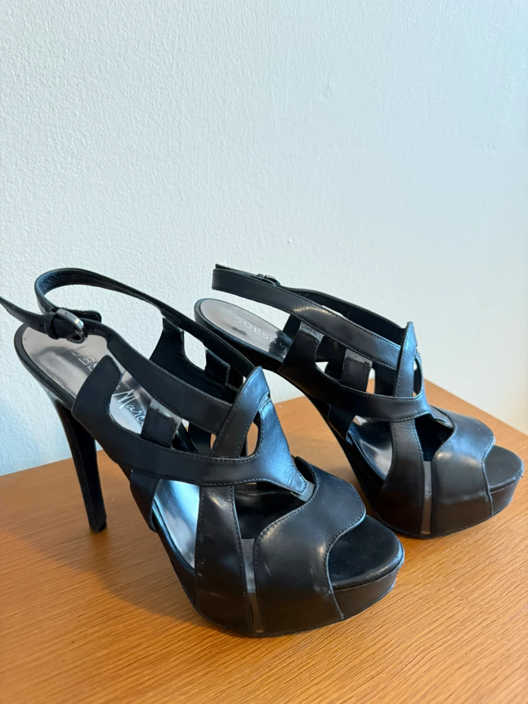 Guess by Marciano Black Heels Size 8 - photo 2