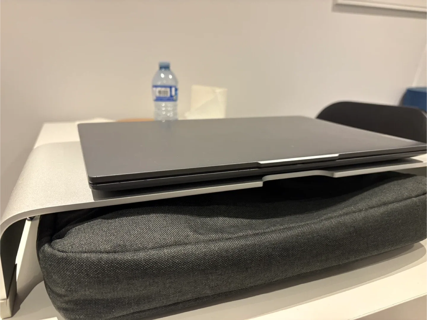 Laptop Stand image indicator(3)