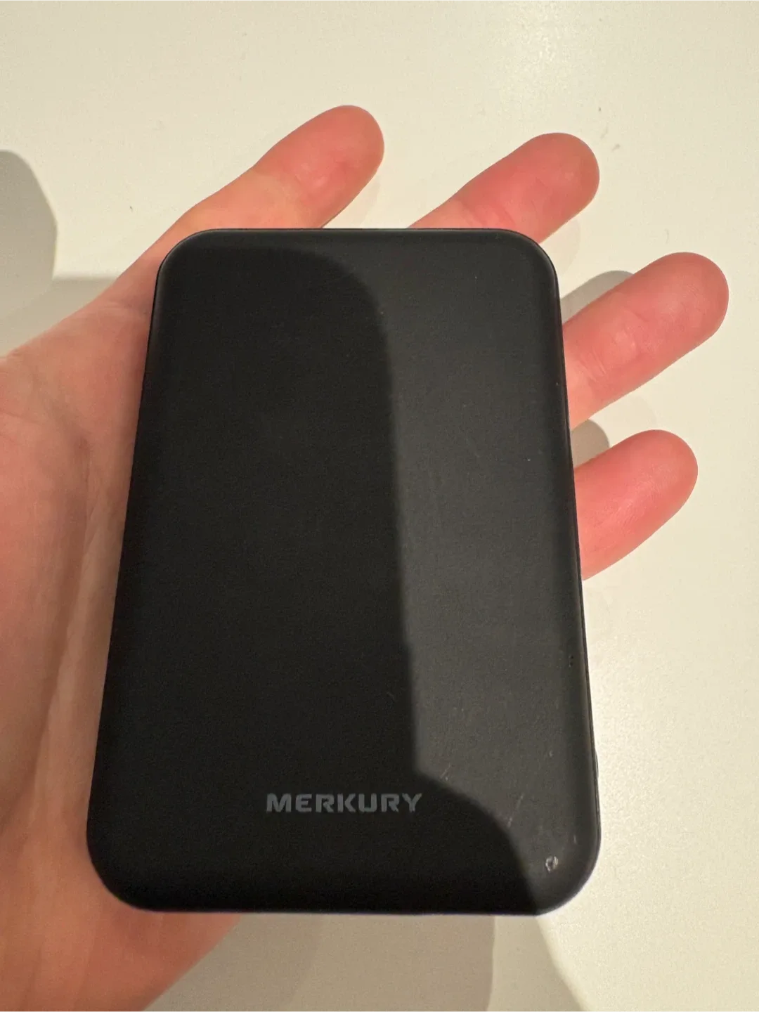 Merkury Innovations BOLT 10,000mAh Power Bank - Black image indicator(4)