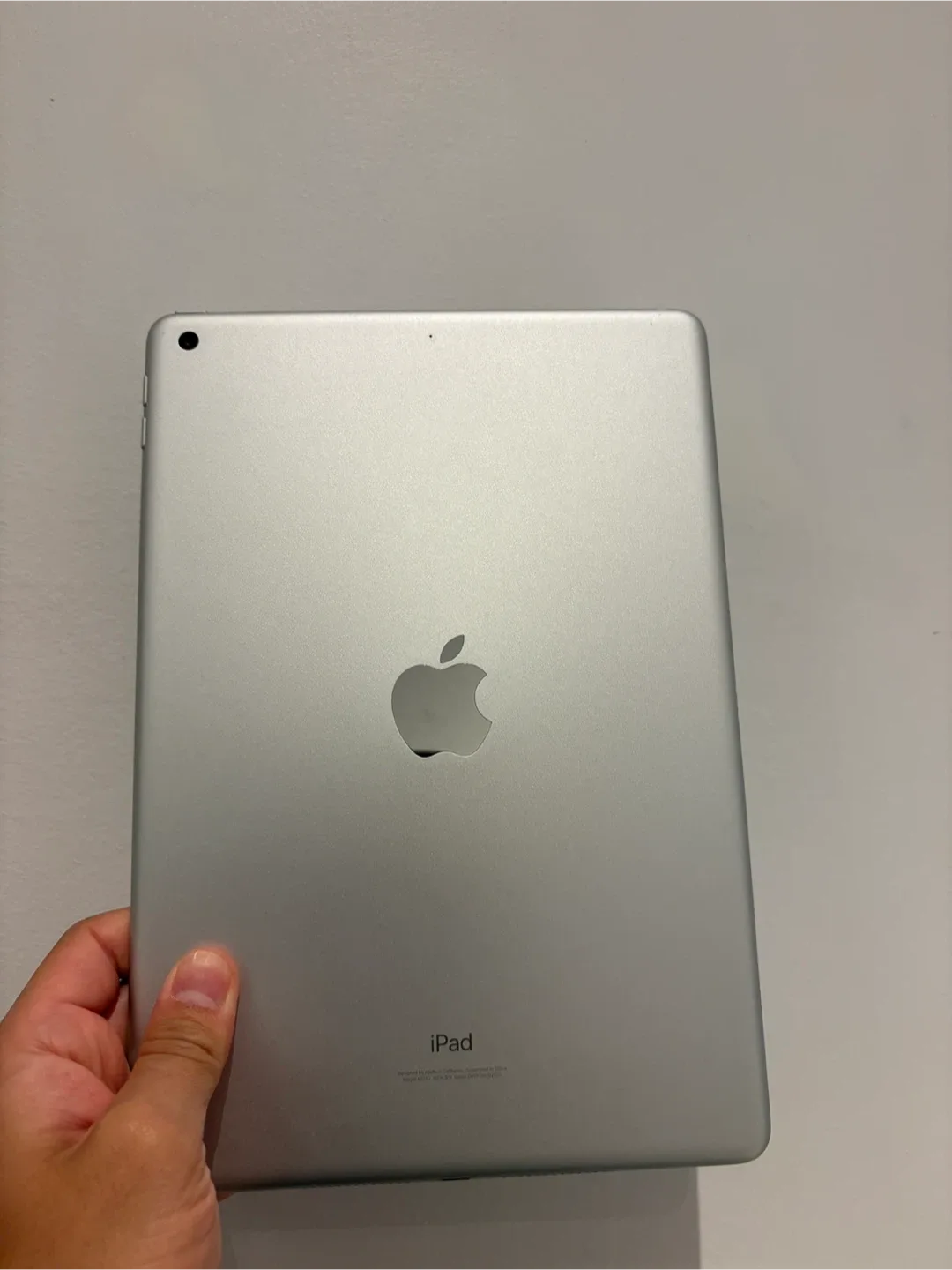 Apple iPad 8th generation 32g image indicator(3)